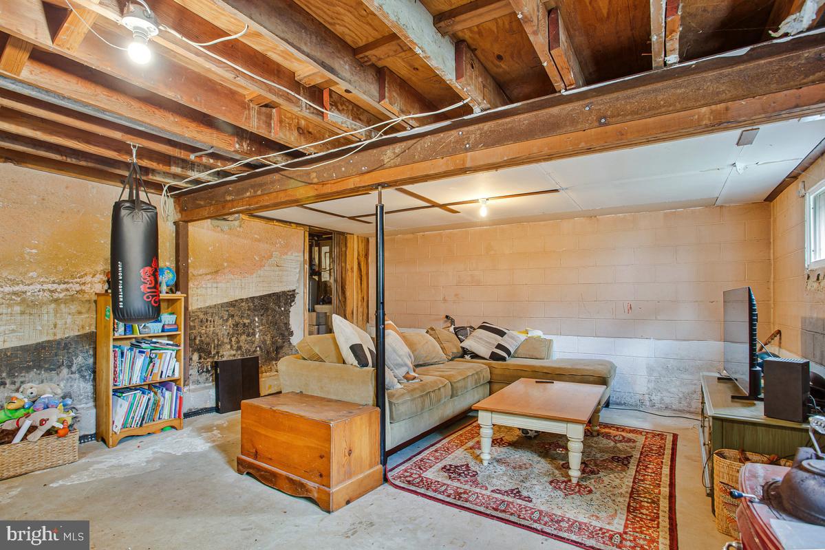SHORE ACRES - Residential