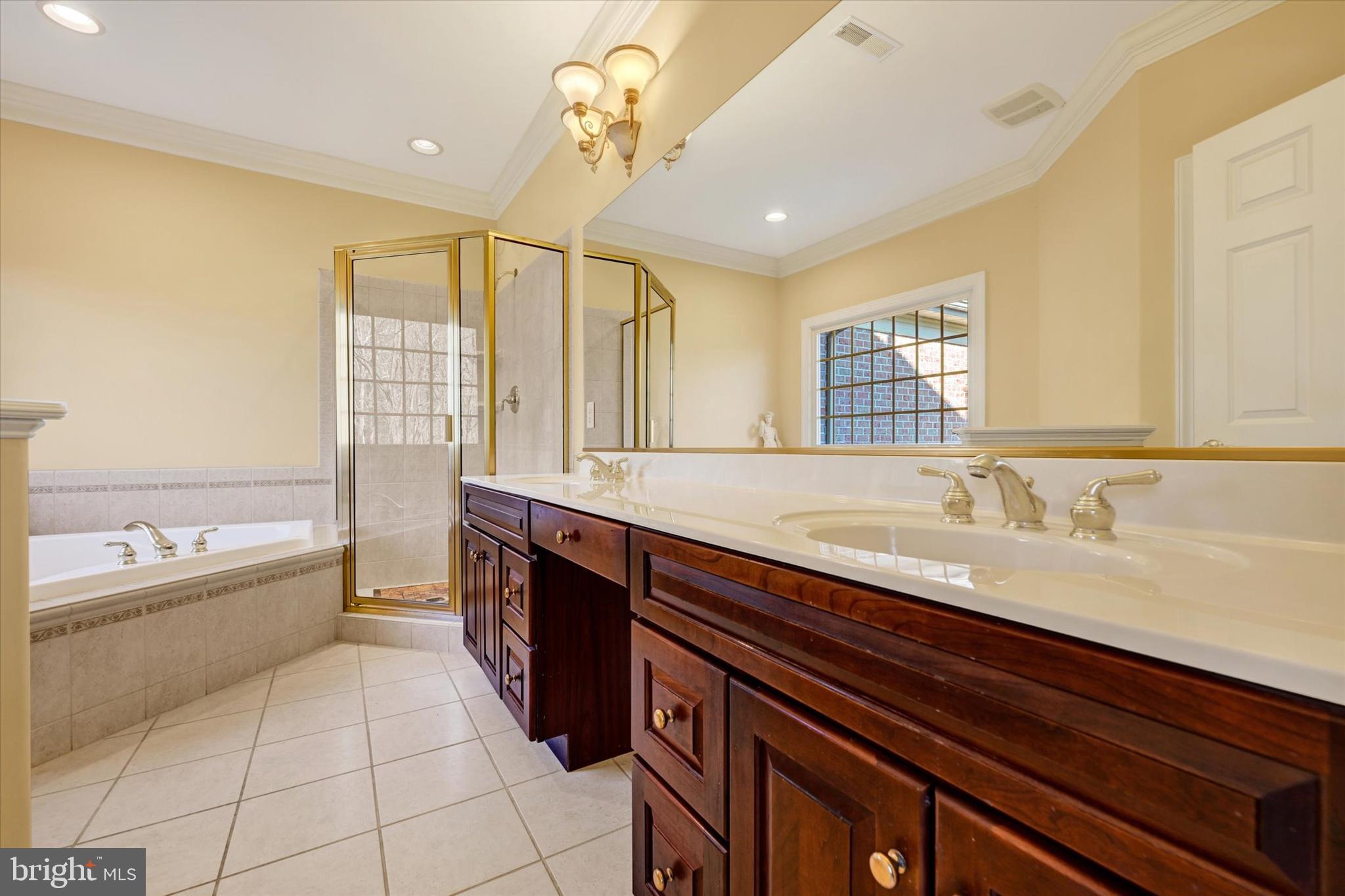 GLENANGUS - Residential