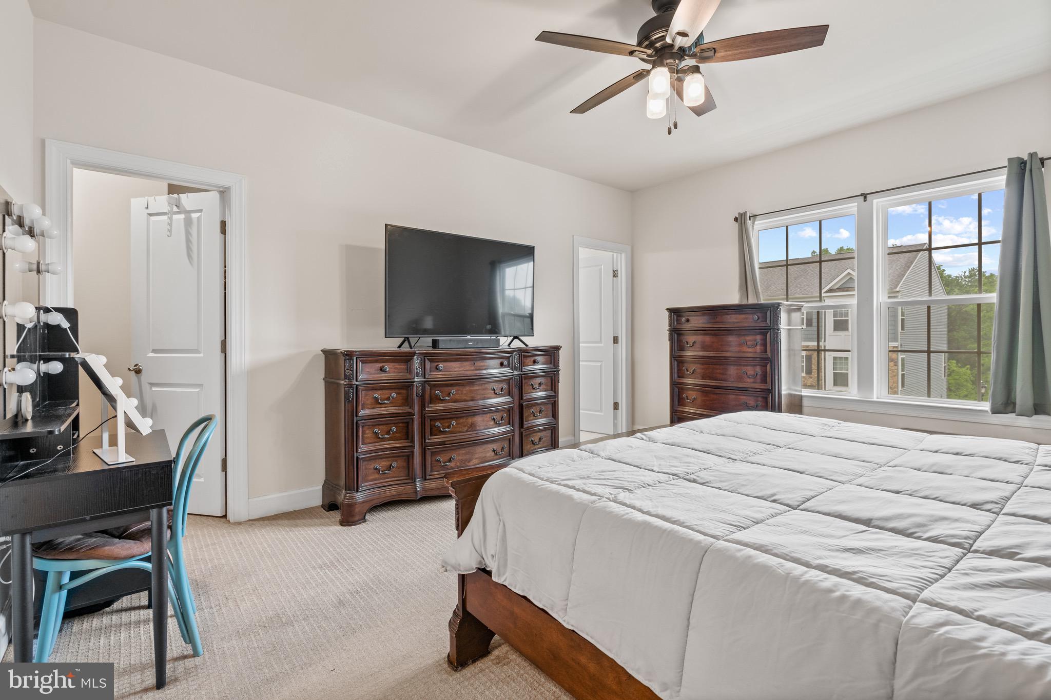 HAYMARKET CROSSING - Residential