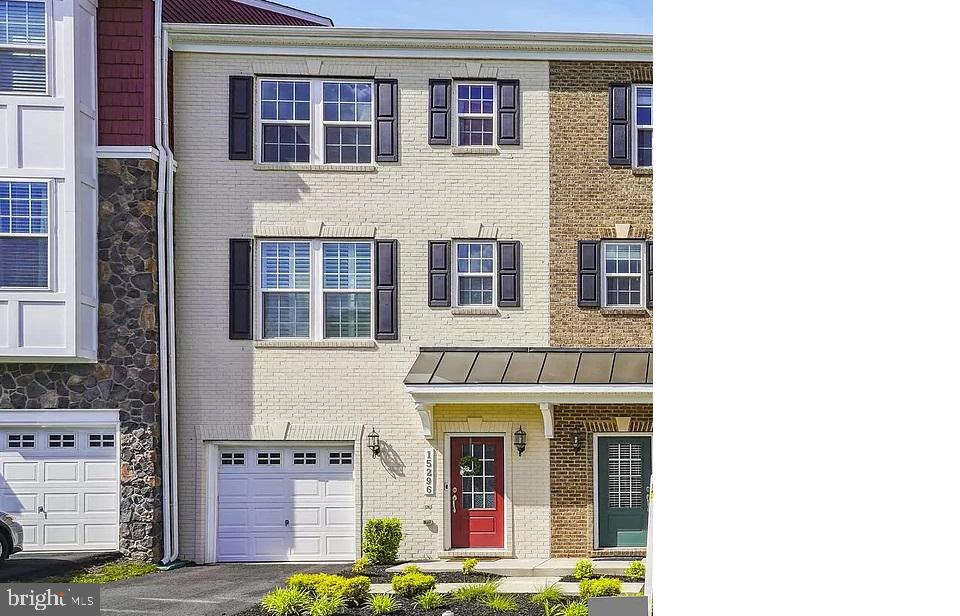 HAYMARKET CROSSING - Residential