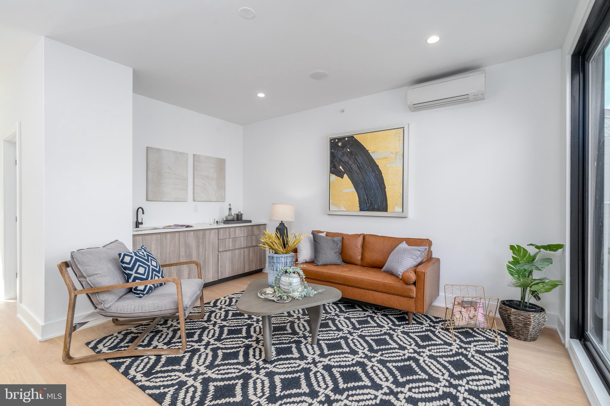 GRADUATE HOSPITAL - Residential