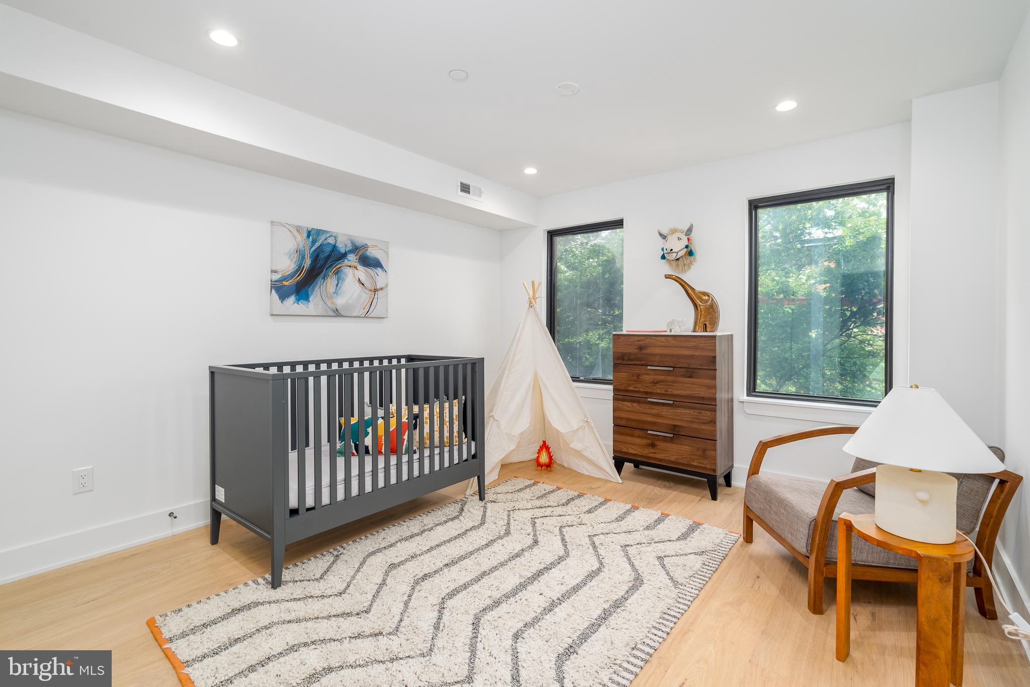 GRADUATE HOSPITAL - Residential