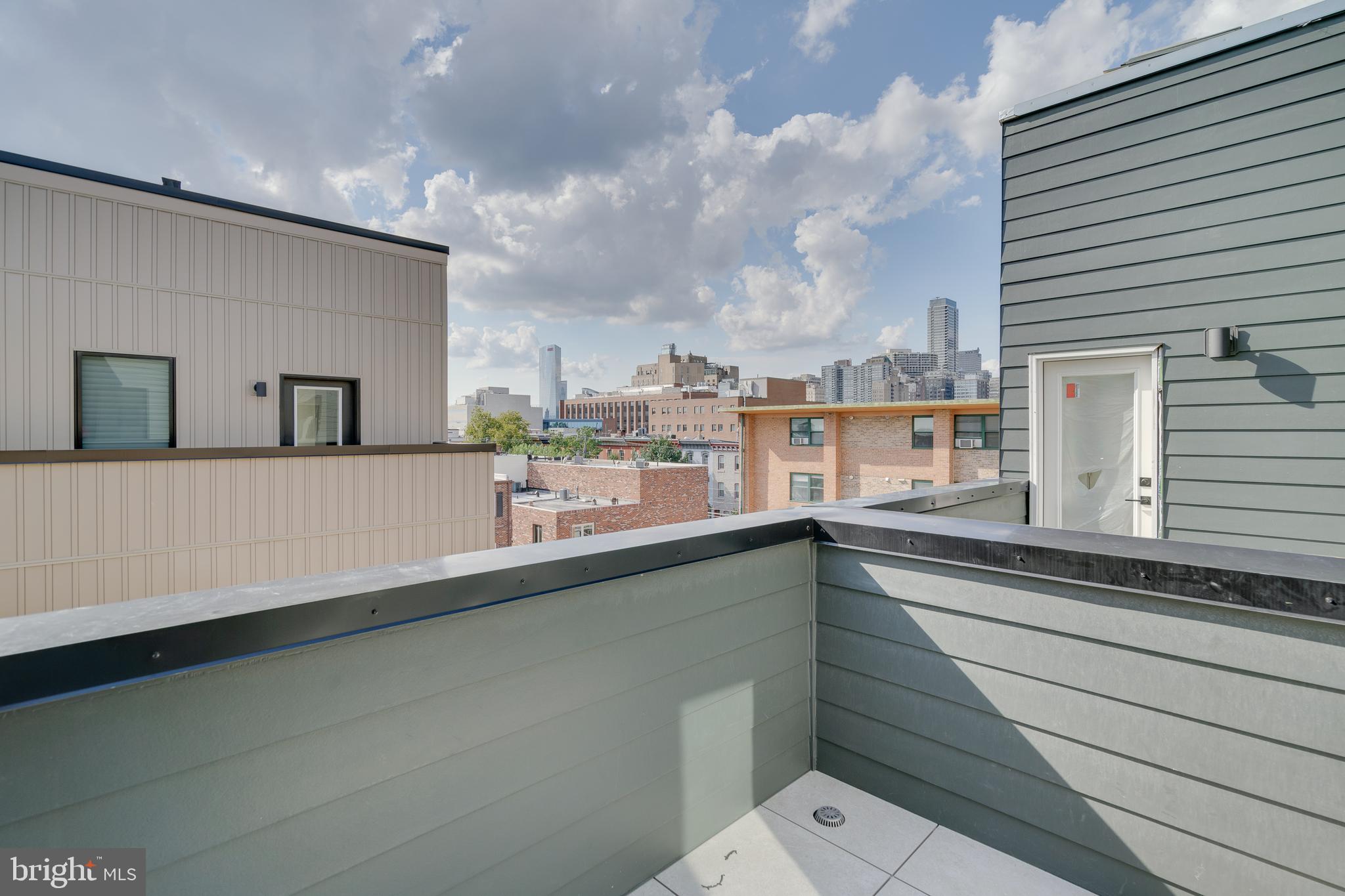 GRADUATE HOSPITAL - Residential