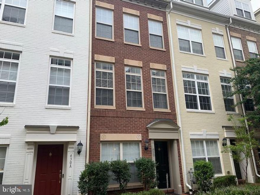 AVAILABLE FOR OCCUPANCY JULY 16, 2022 -- Sorry, no pets or smoking allowed in the home.  No more than 2 incomes to qualify.  Great brick townhouse in Buckingham Commons, so conveniently located, is ready for new lessees.  Sparkling from top to bottom.  Privately managed.  Lockbox is on; please remove shoes.  Have a great tour.  Ceiling fans, stainless steel appliances, striking kitchen, tall ceilings, gas heat, cooking and hot water heater.  Central A/C and Heat - 2 zones.  2-car garage!  Easy online application details available.  Landlord requests 24 - 36 month lease.  Tenants to provide Landlord a copy of their Tenant Insurance Policy prior to Occupancy.