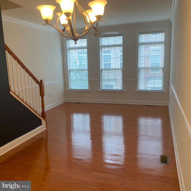 BUCKINGHAM COMMONS - Residential Lease