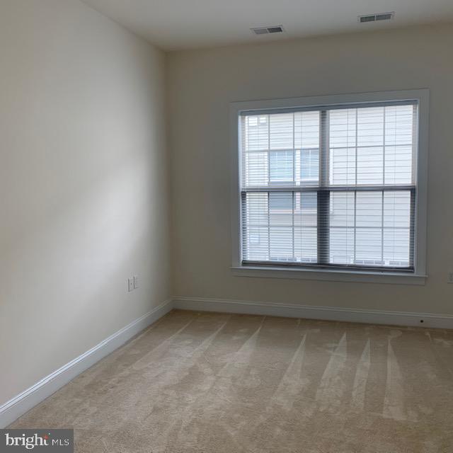 BUCKINGHAM COMMONS - Residential Lease