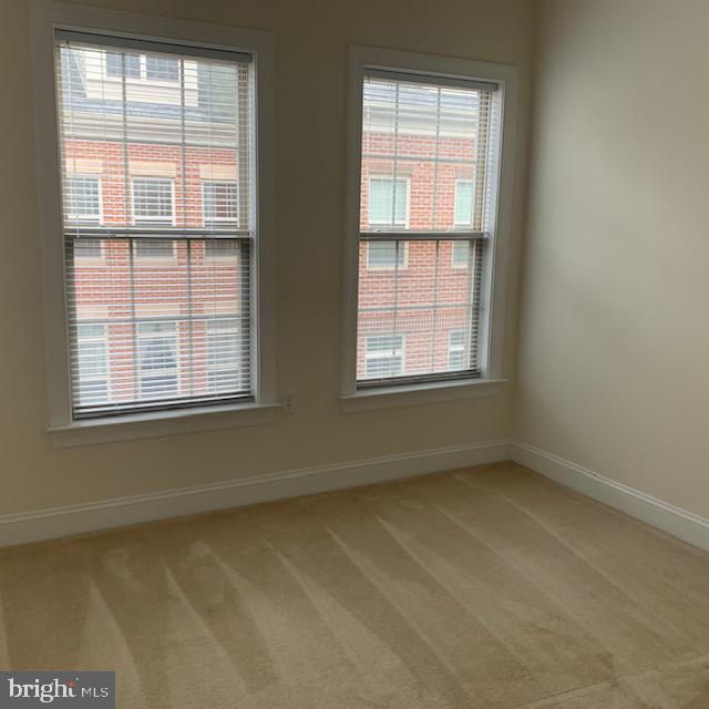 BUCKINGHAM COMMONS - Residential Lease