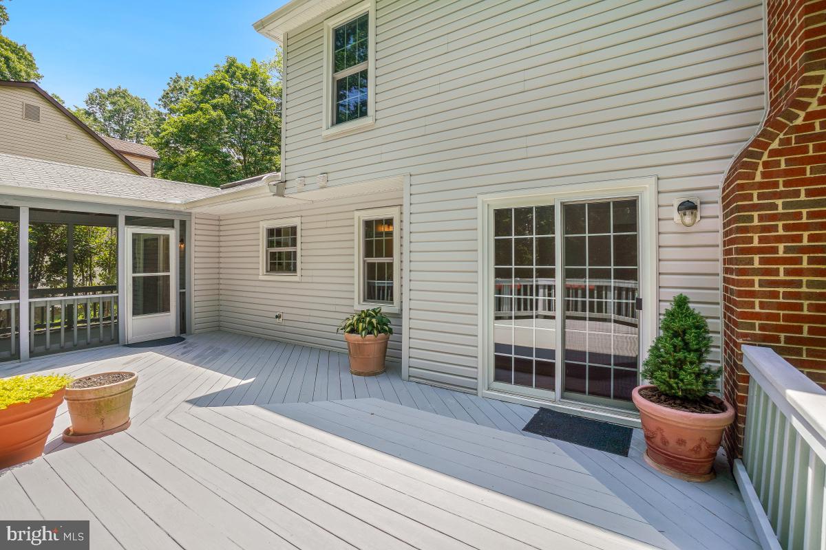 SNOWDENS MILL - Residential