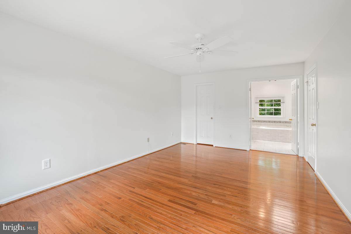 SNOWDENS MILL - Residential