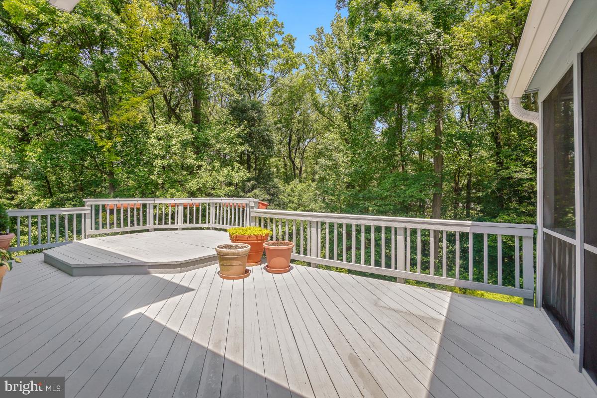 SNOWDENS MILL - Residential