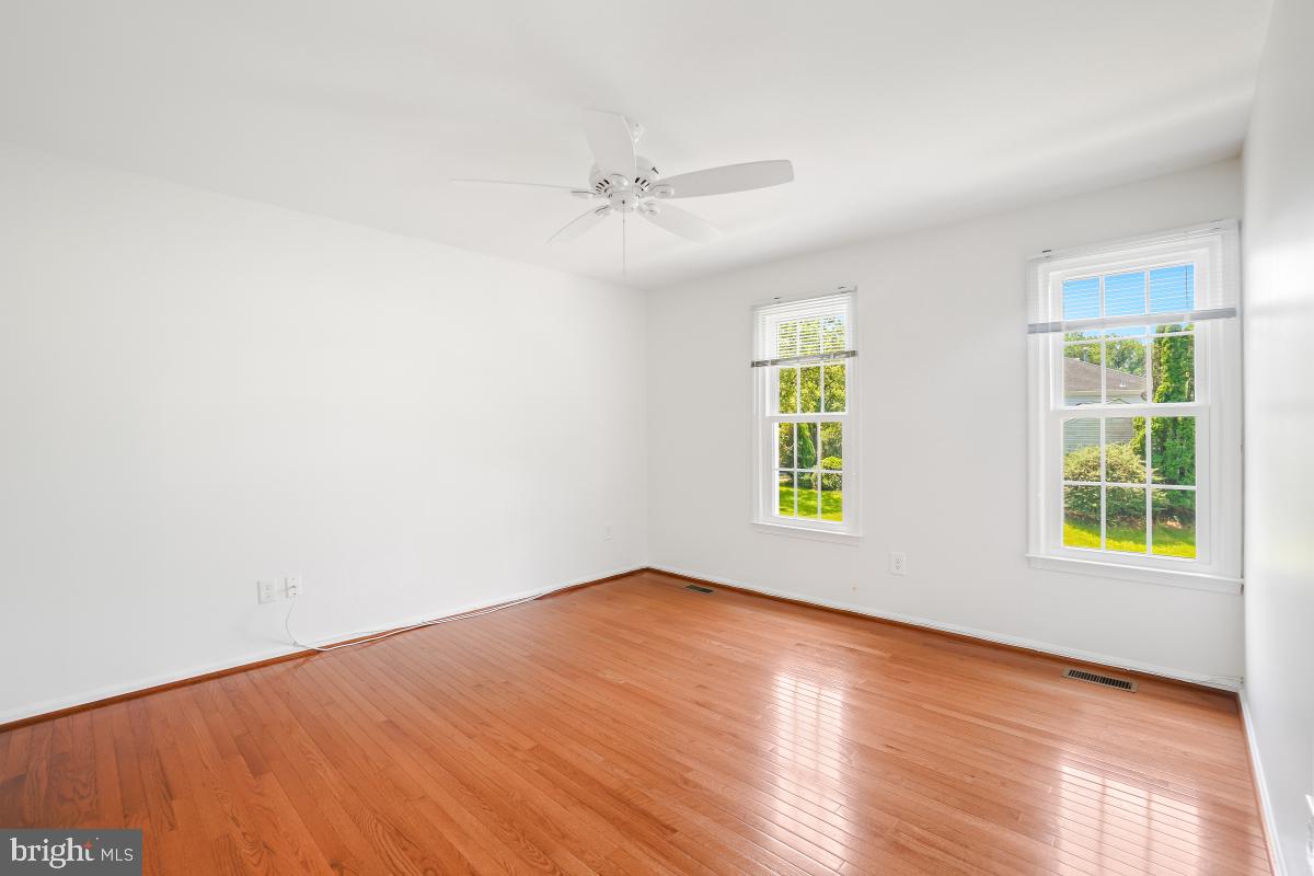 SNOWDENS MILL - Residential