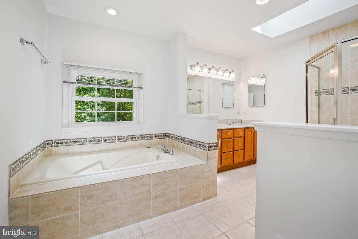 SNOWDENS MILL - Residential