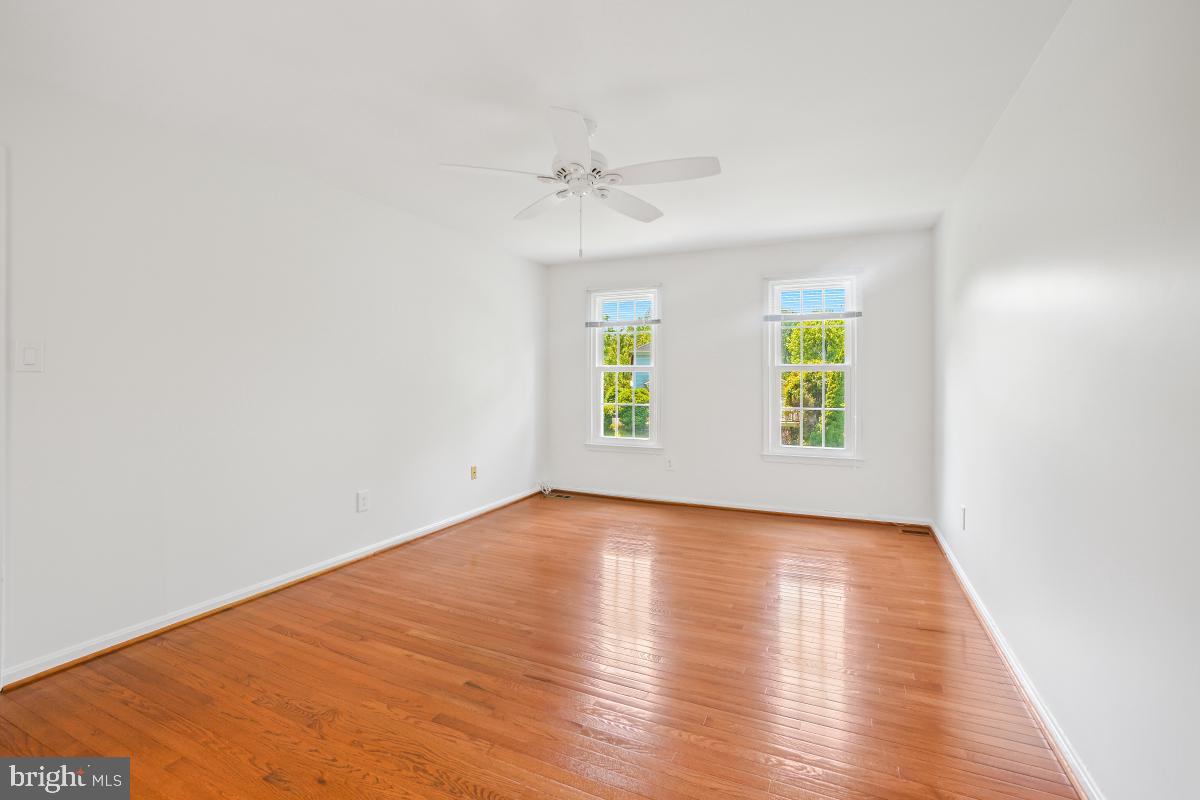 SNOWDENS MILL - Residential