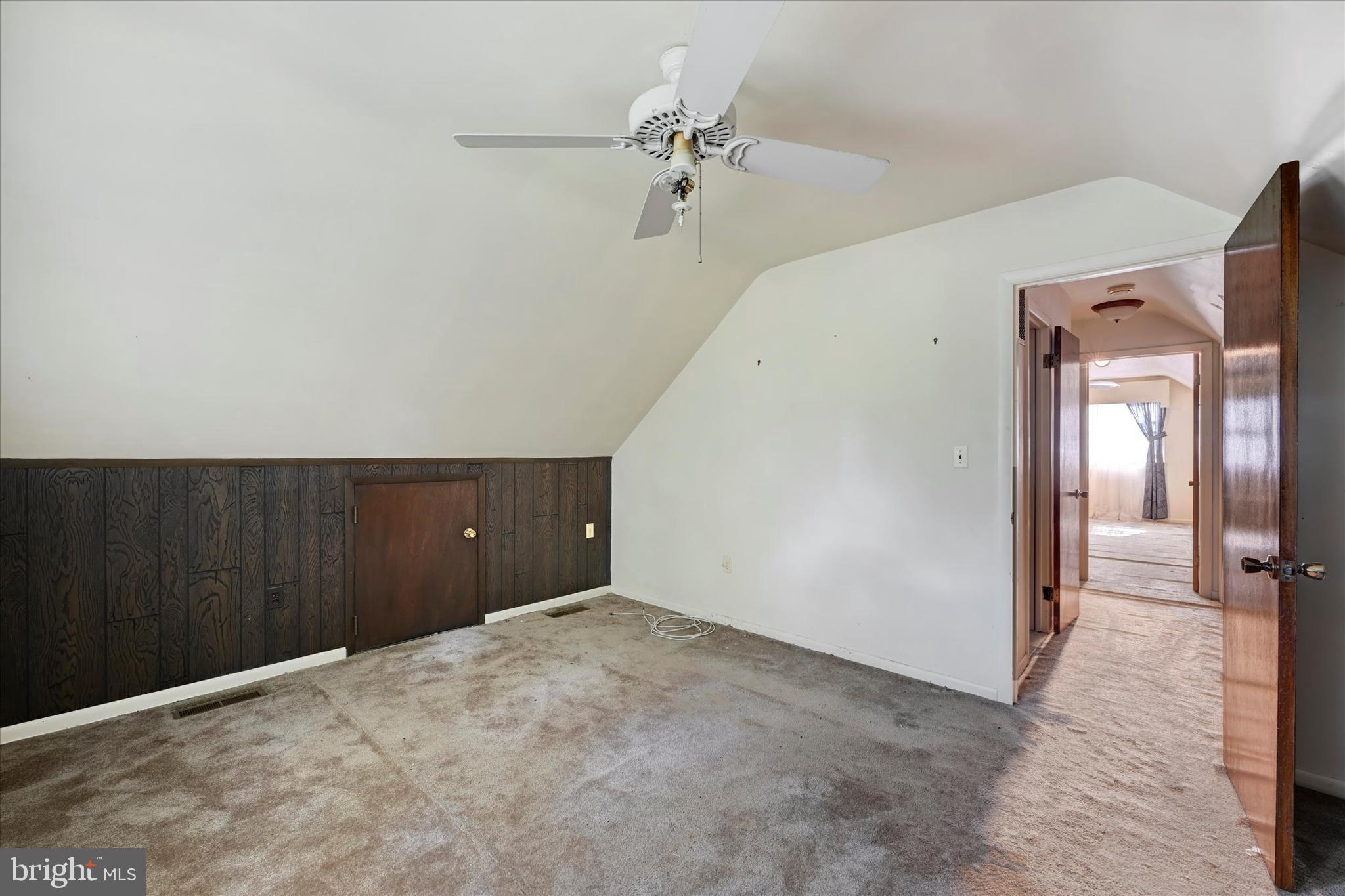 MANOR WOODS - Residential