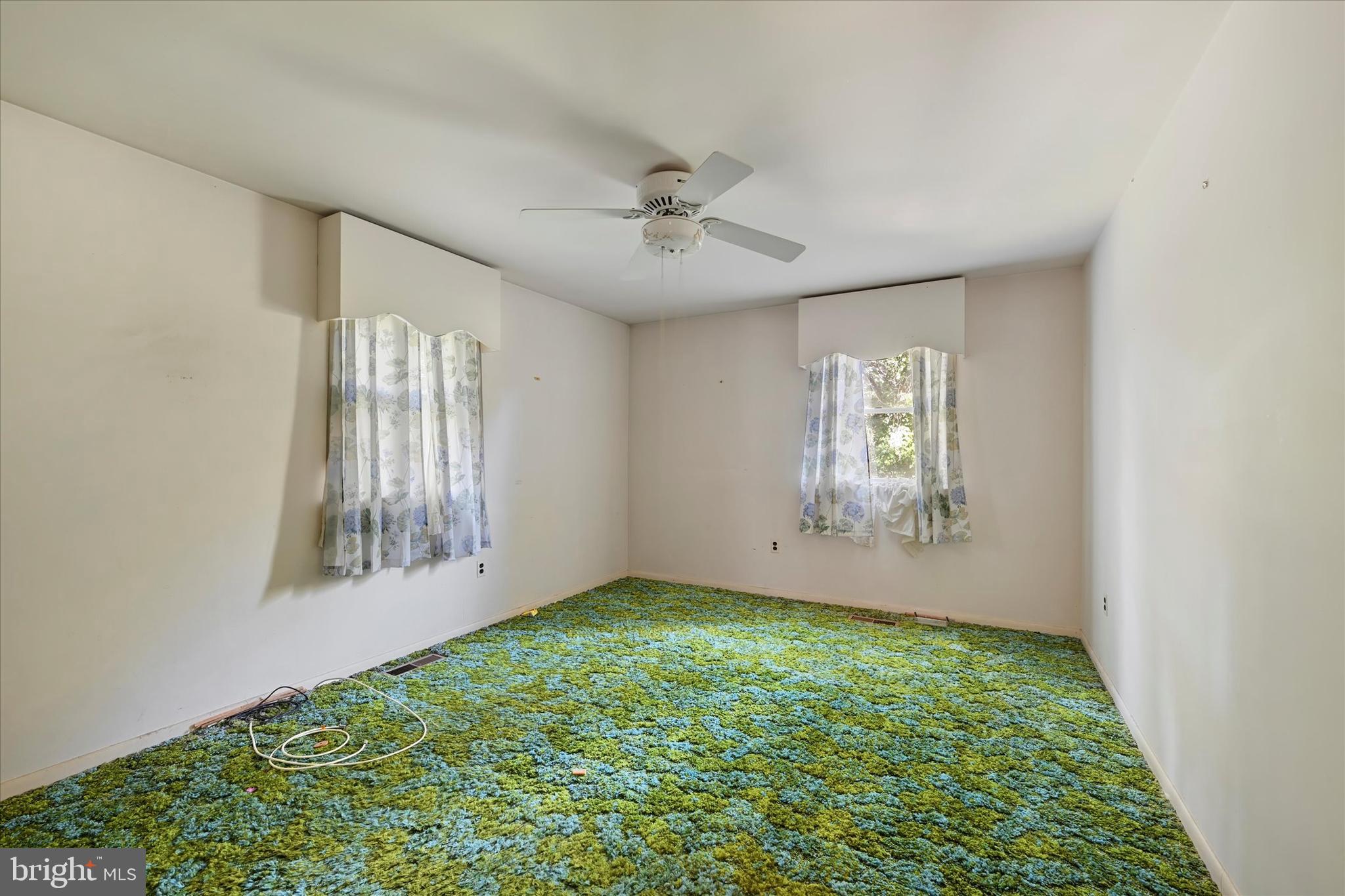 MANOR WOODS - Residential