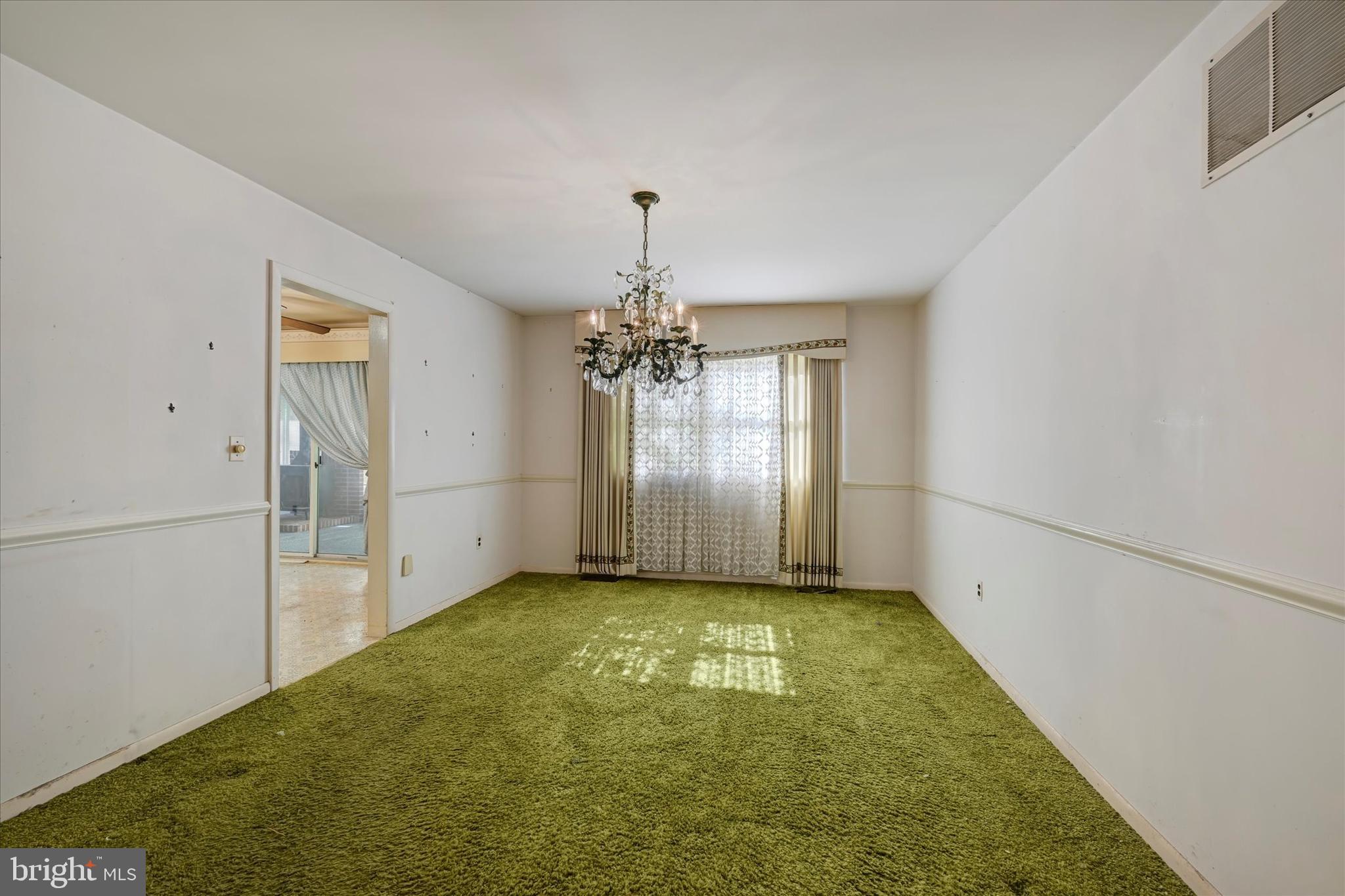 MANOR WOODS - Residential