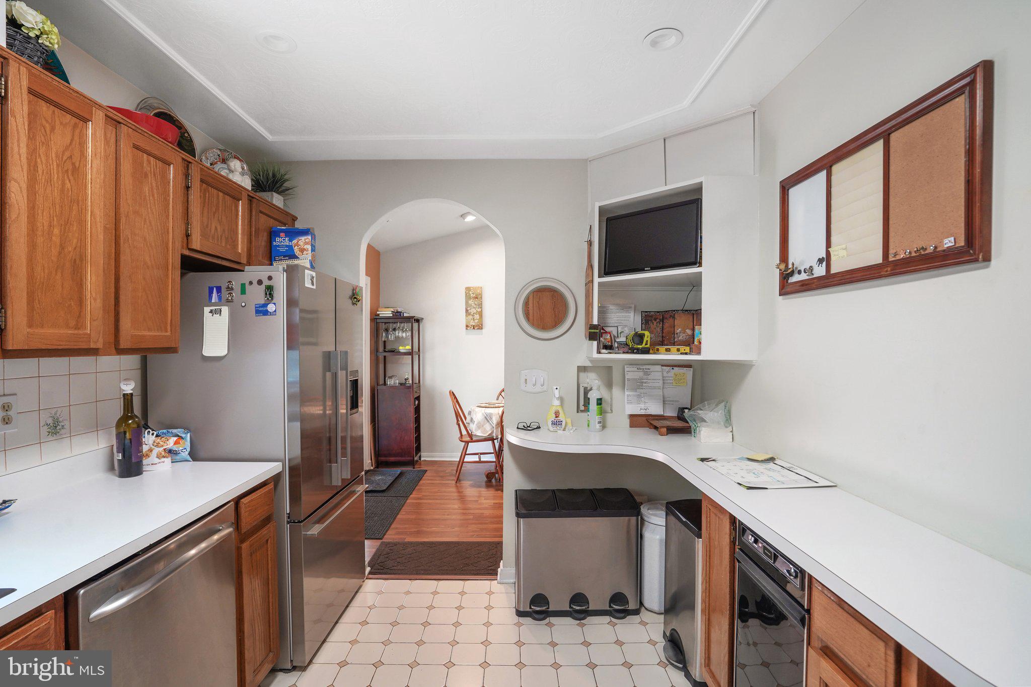 WILLIAMSBURG VILLAGE - Residential