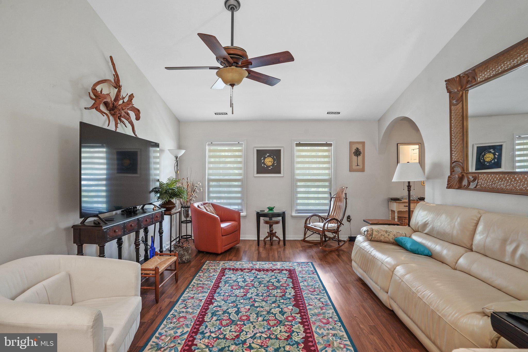 WILLIAMSBURG VILLAGE - Residential