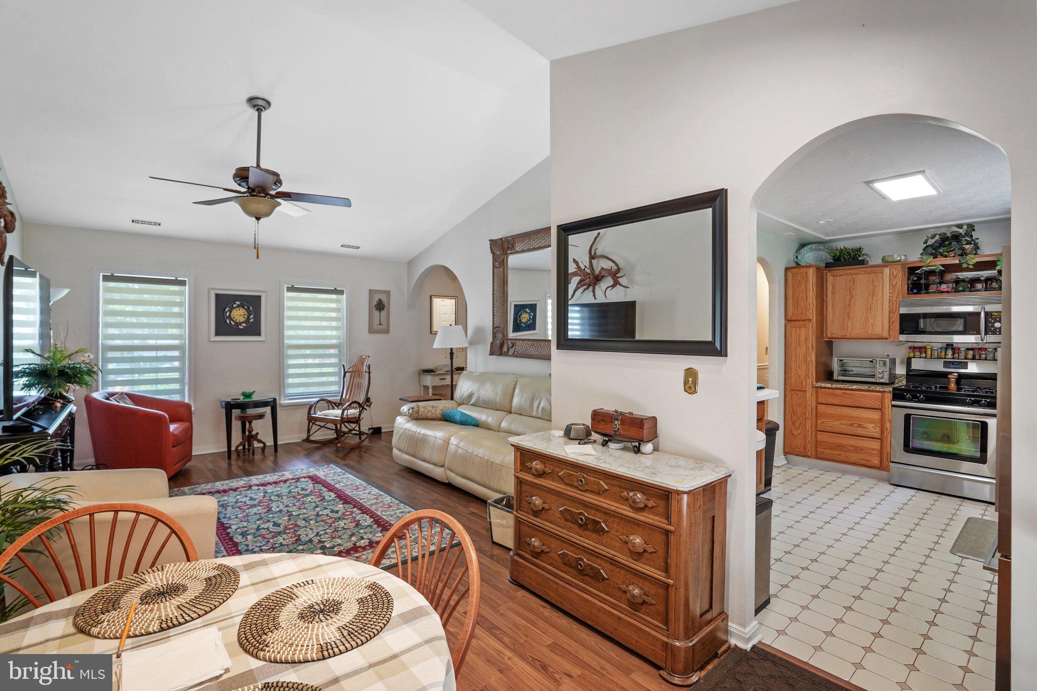 WILLIAMSBURG VILLAGE - Residential