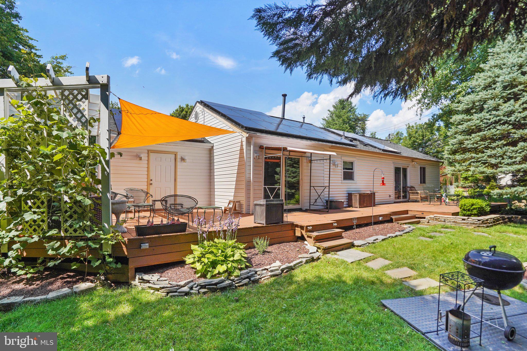 WILLIAMSBURG VILLAGE - Residential