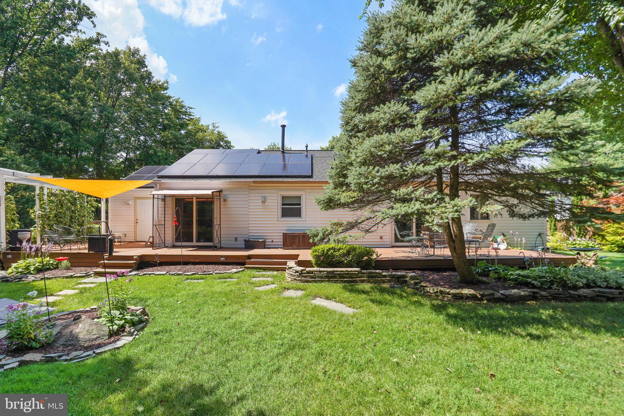 WILLIAMSBURG VILLAGE - Residential