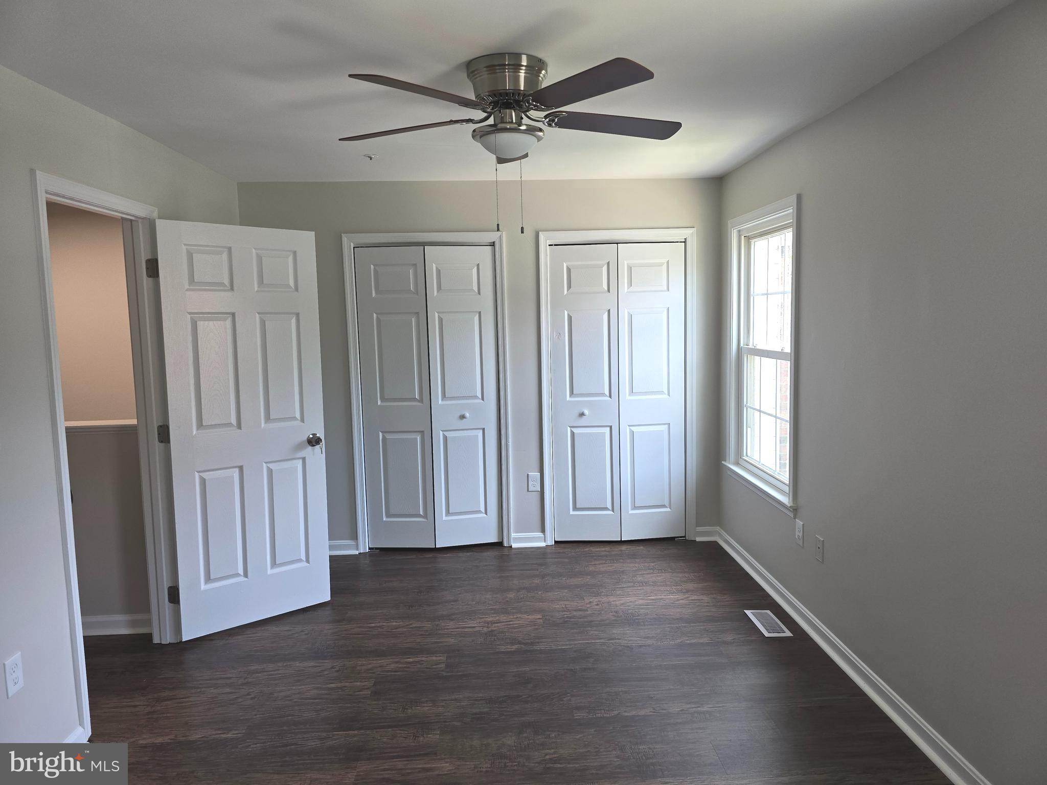 GOODLAND CROSSING - Residential Lease