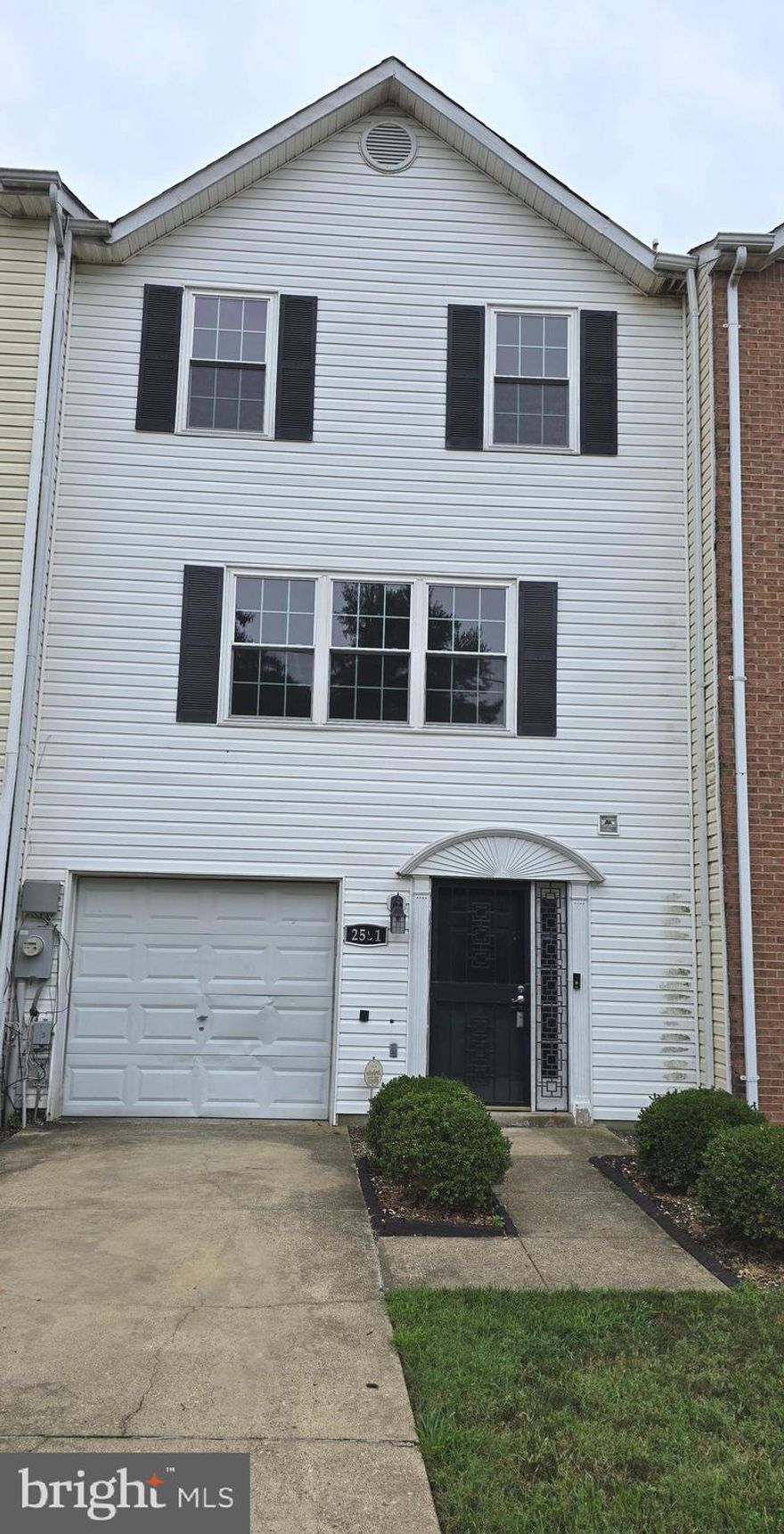 Welcome to this beautifully renovated  3-bedroom, 2.5-bath townhome located in the heart of Hyattsville, MD. This spacious home features fresh paint throughout, upgraded bathrooms, and stylish luxury vinyl flooring, and new appliances for a move in ready experience.

Enjoy cozy evenings by the fireplace and cooking up a feast in the bright eat-in kitchen. The home also includes a full-sized washer and dryer for your convenience, a one-car garage, and a spacious finished basement—perfect for a home office, gym, or entertainment area.

Step outside to a large deck overlooking the backyard, ideal for gatherings or relaxing weekends.This townhome offers modern upgrades, comfortable living, and an unbeatable location.Convenient to local transportation, downtown DC, and local shopping. Credit and income requirements; ask about the August special.  Application link:
https://fs17.formsite.com/residentresearch/gibbsrealty/index