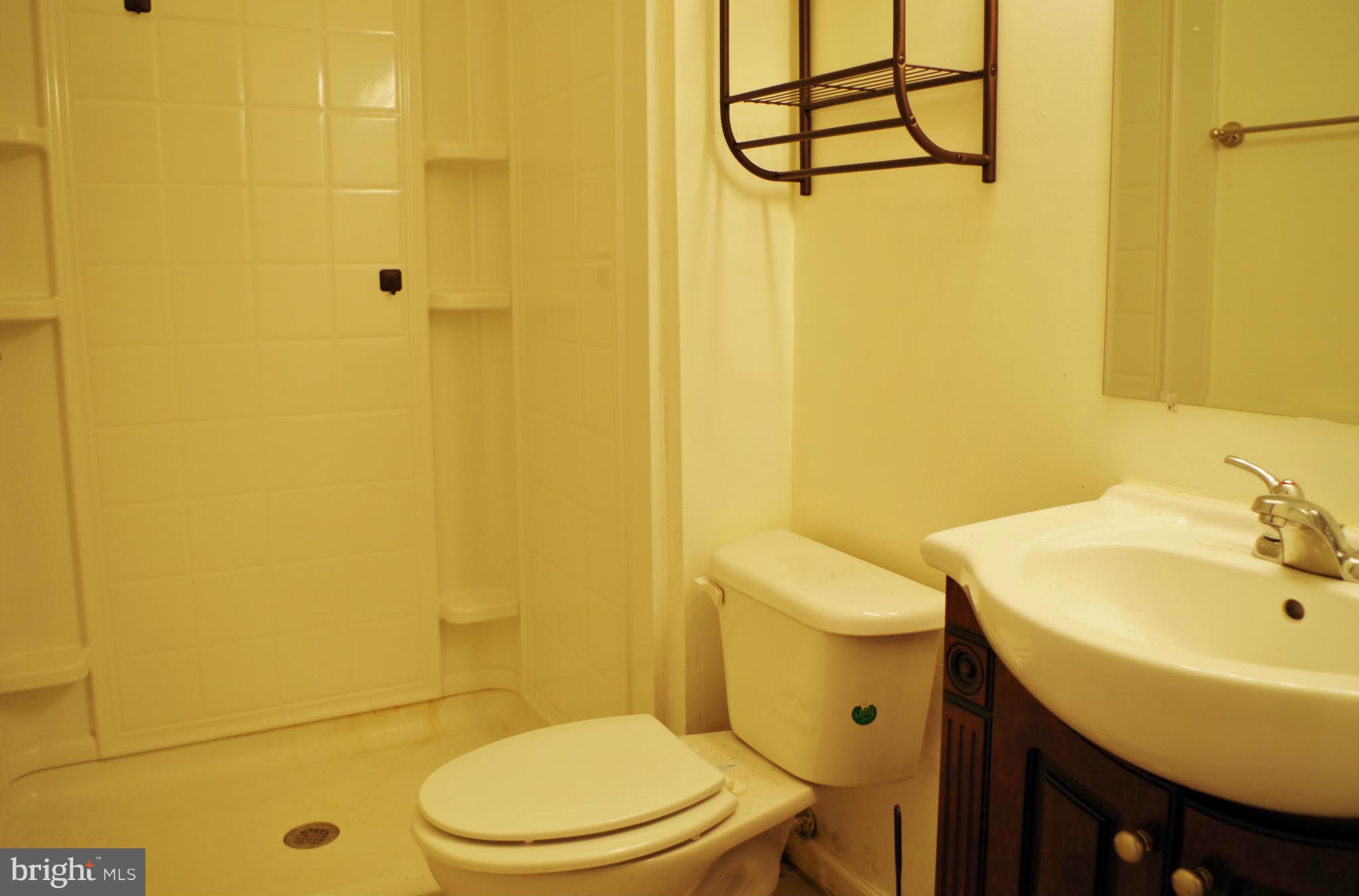 RIDGELEIGH - Residential Lease