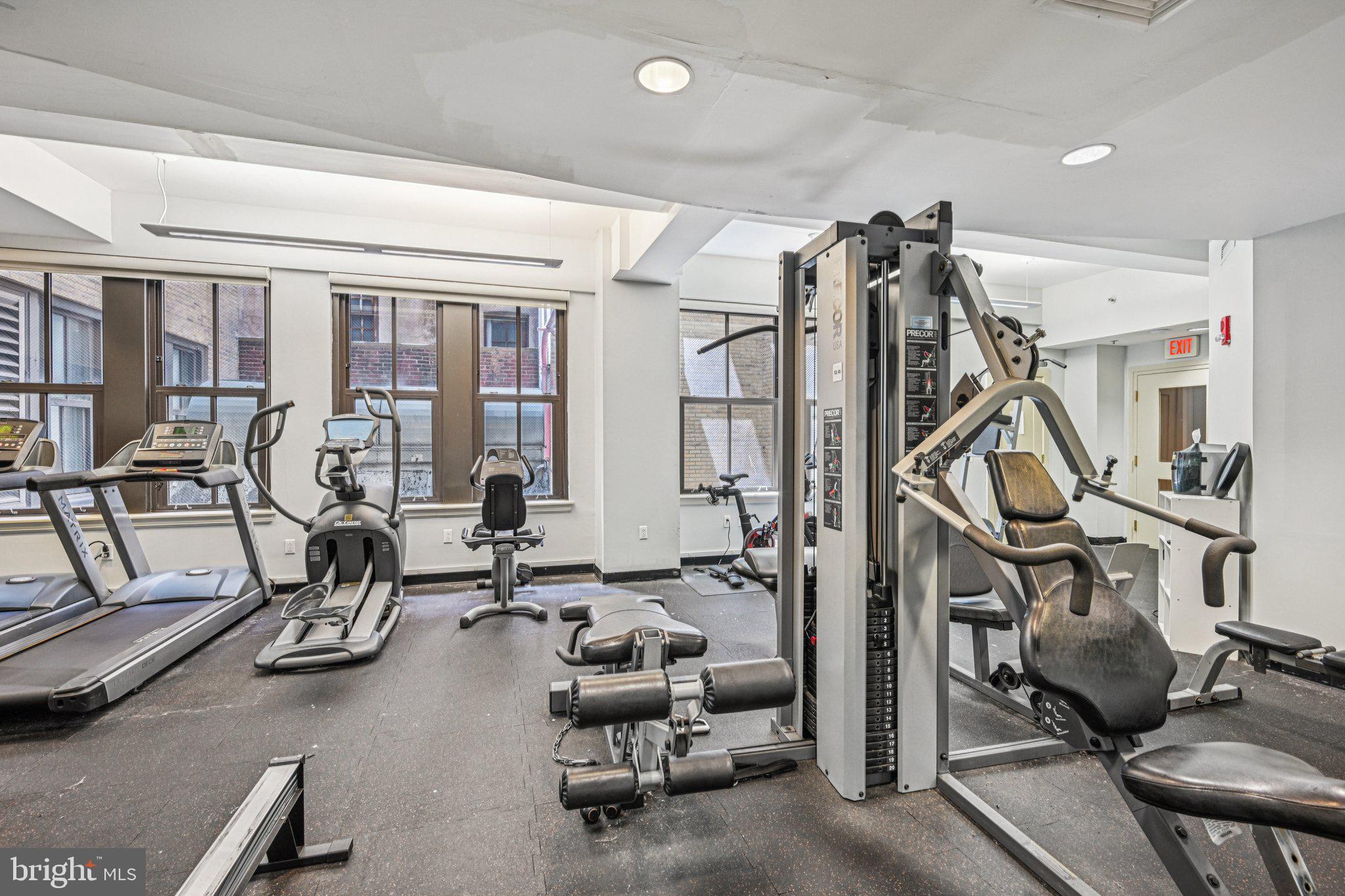 SOCIETY HILL - Residential