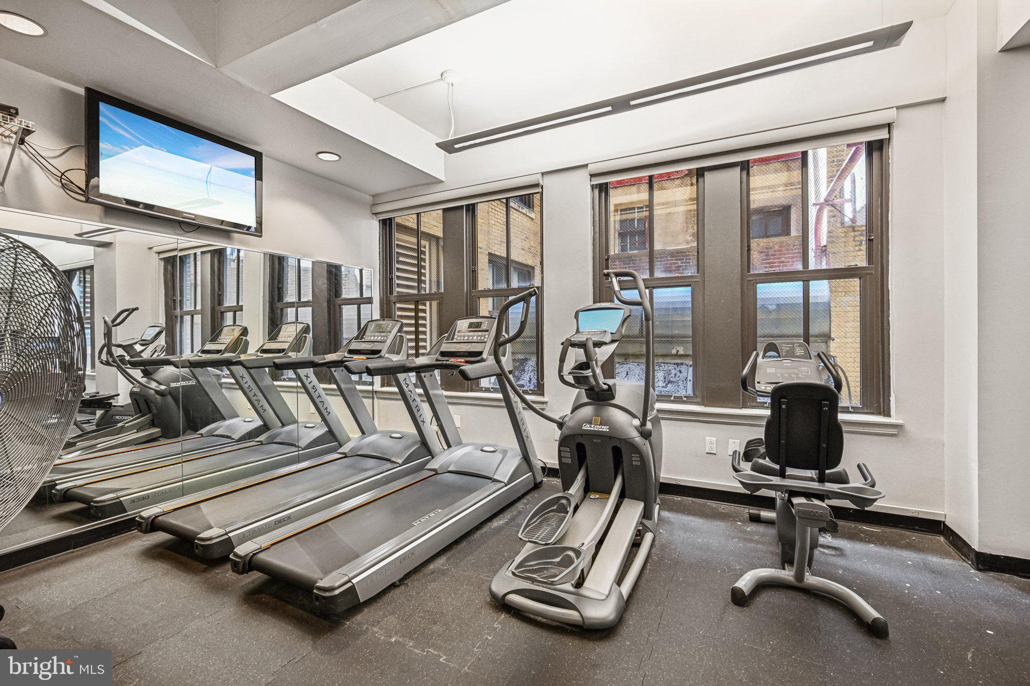 SOCIETY HILL - Residential