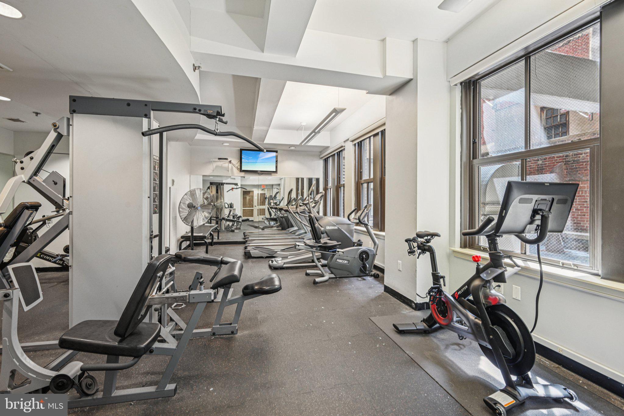 SOCIETY HILL - Residential