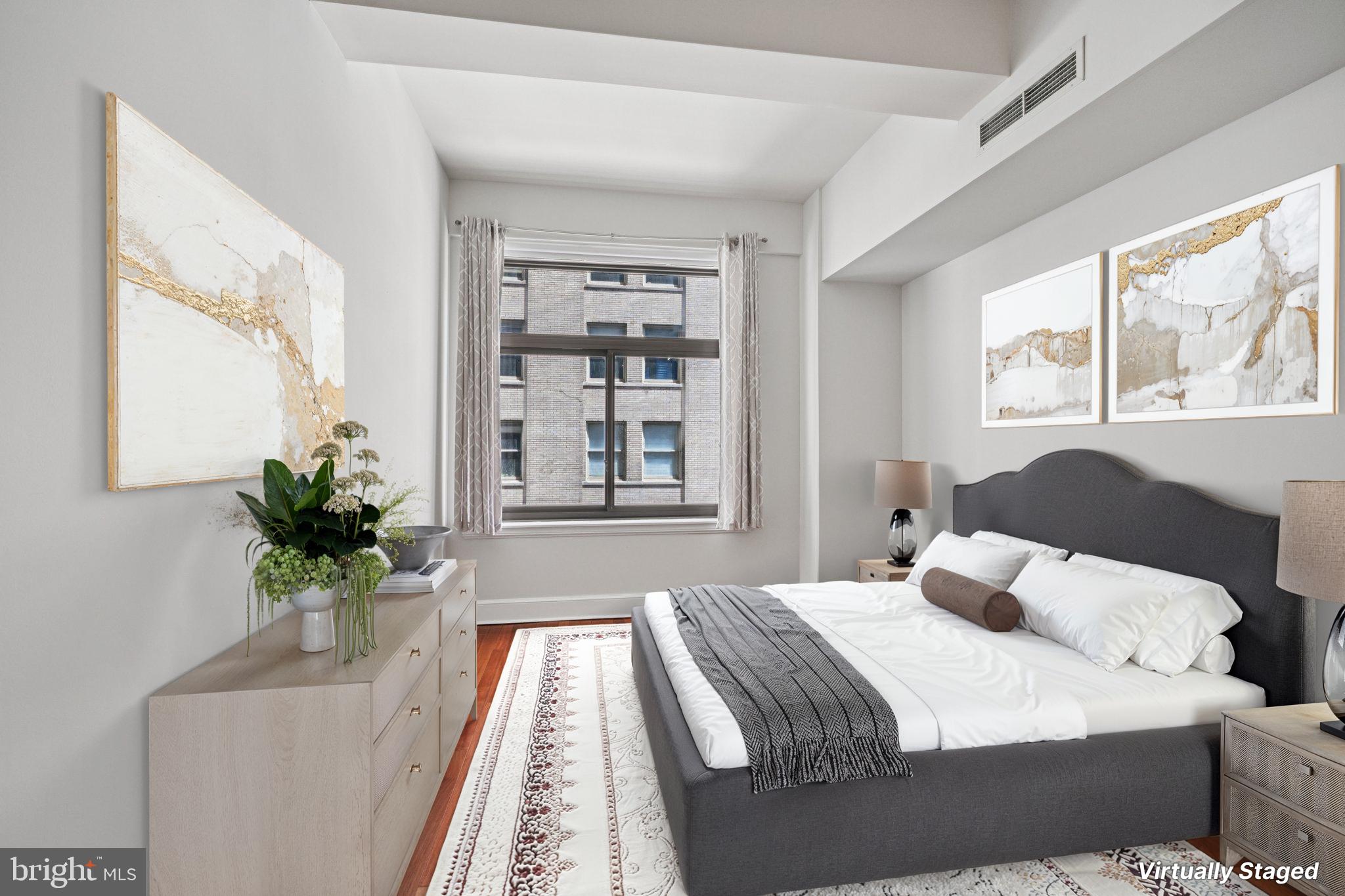 SOCIETY HILL - Residential