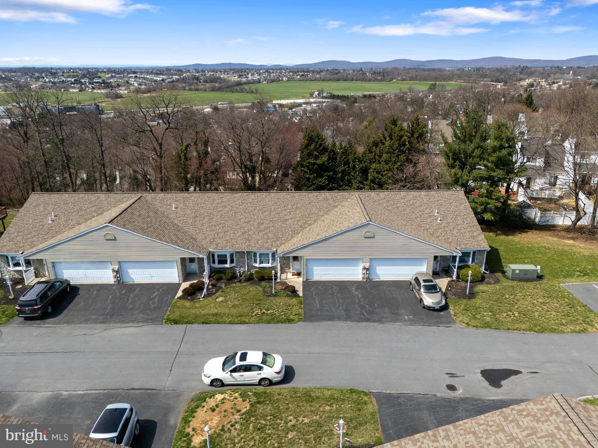 WHITE OAK MANOR - Residential