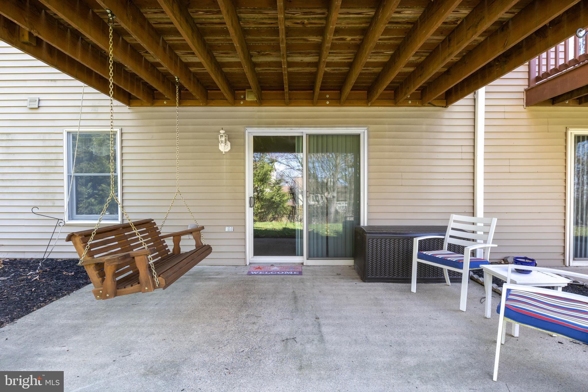 WHITE OAK MANOR - Residential