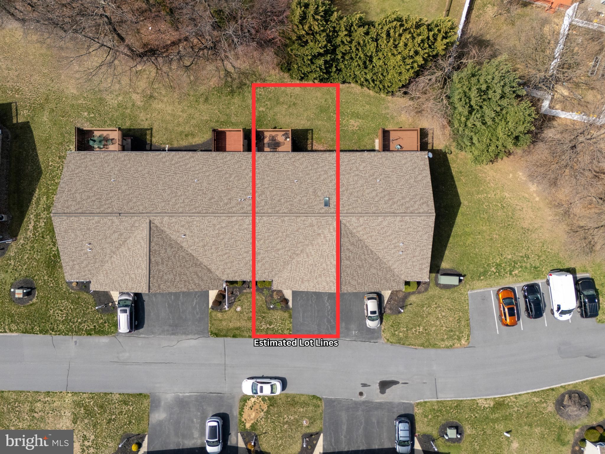 WHITE OAK MANOR - Residential