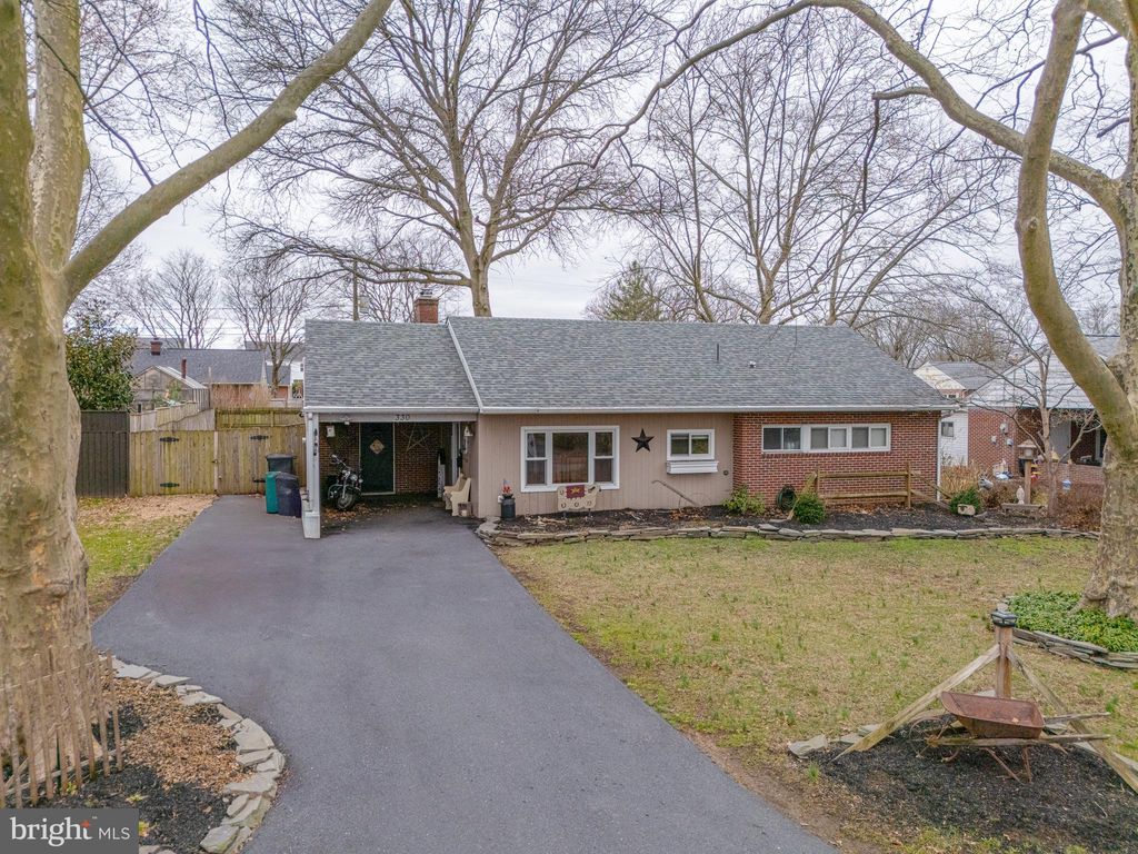 Photo of 330 Barbara Street, LANDISVILLE, PA 17538 (MLS # PALA2065516)