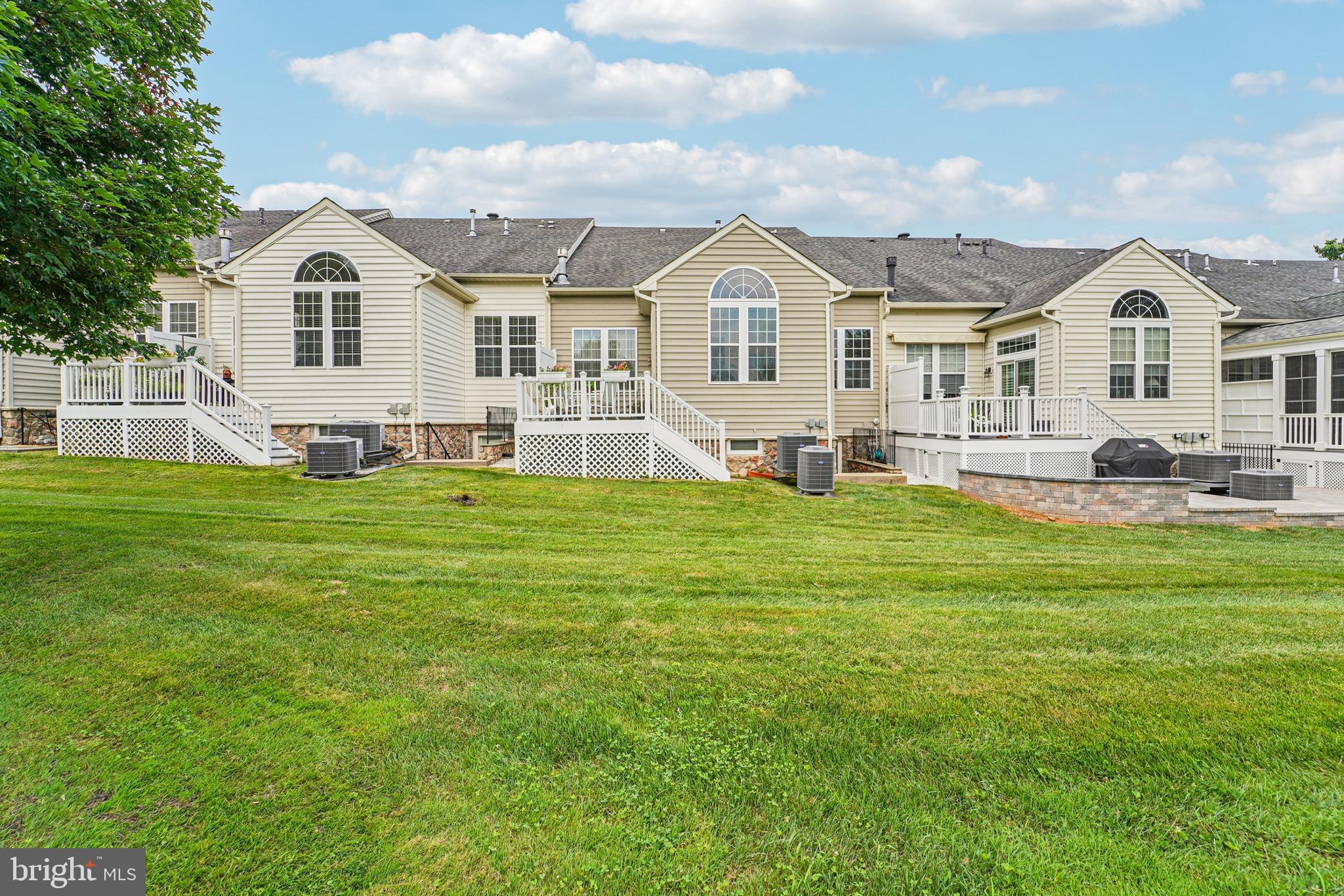 WAVERLY WOODS - Residential