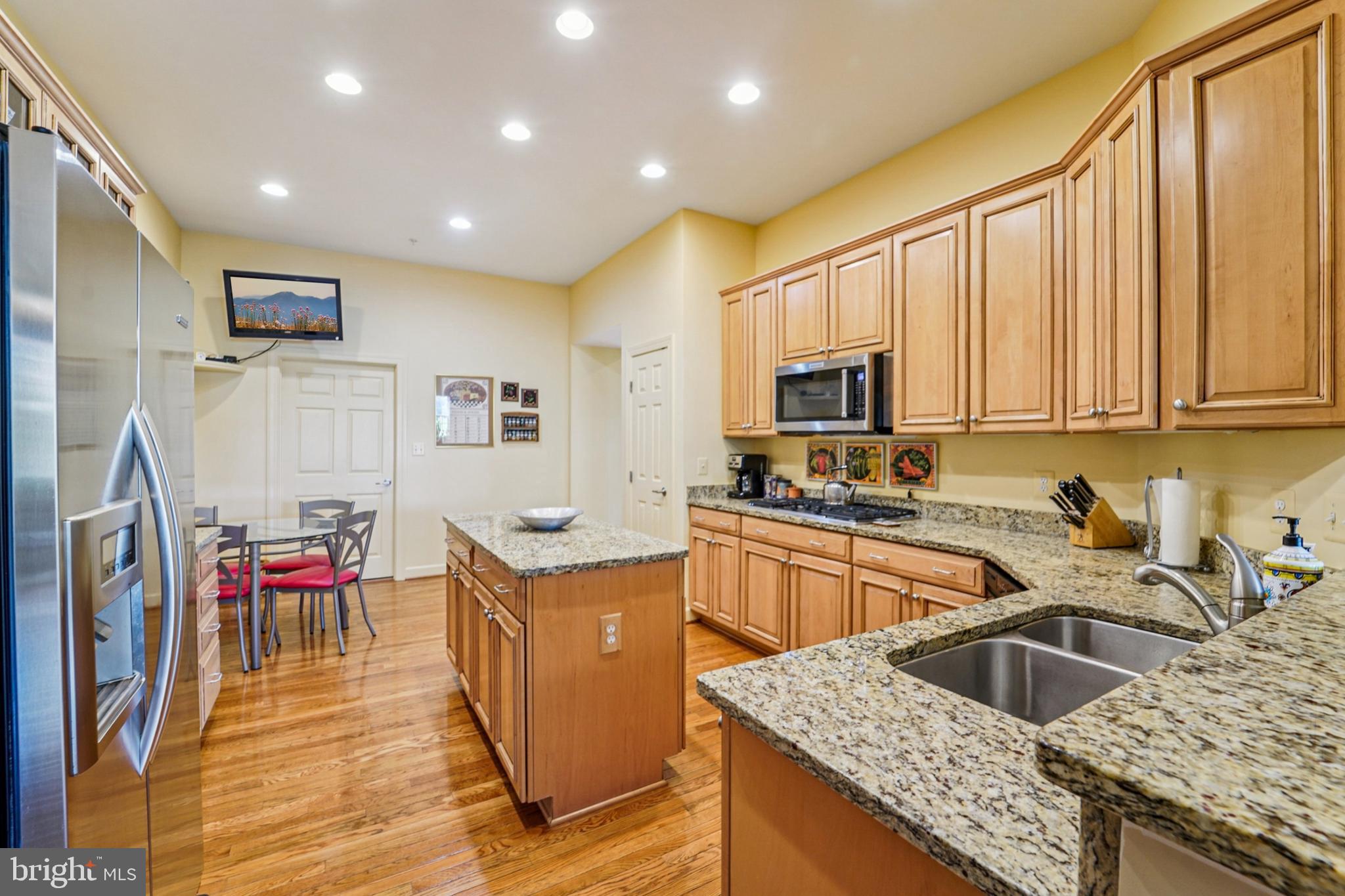 WAVERLY WOODS - Residential