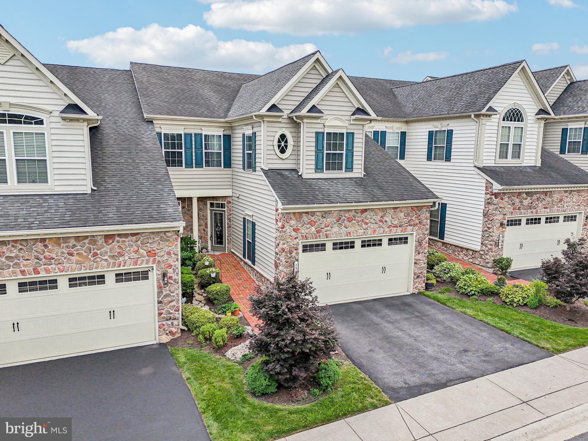 WAVERLY WOODS - Residential