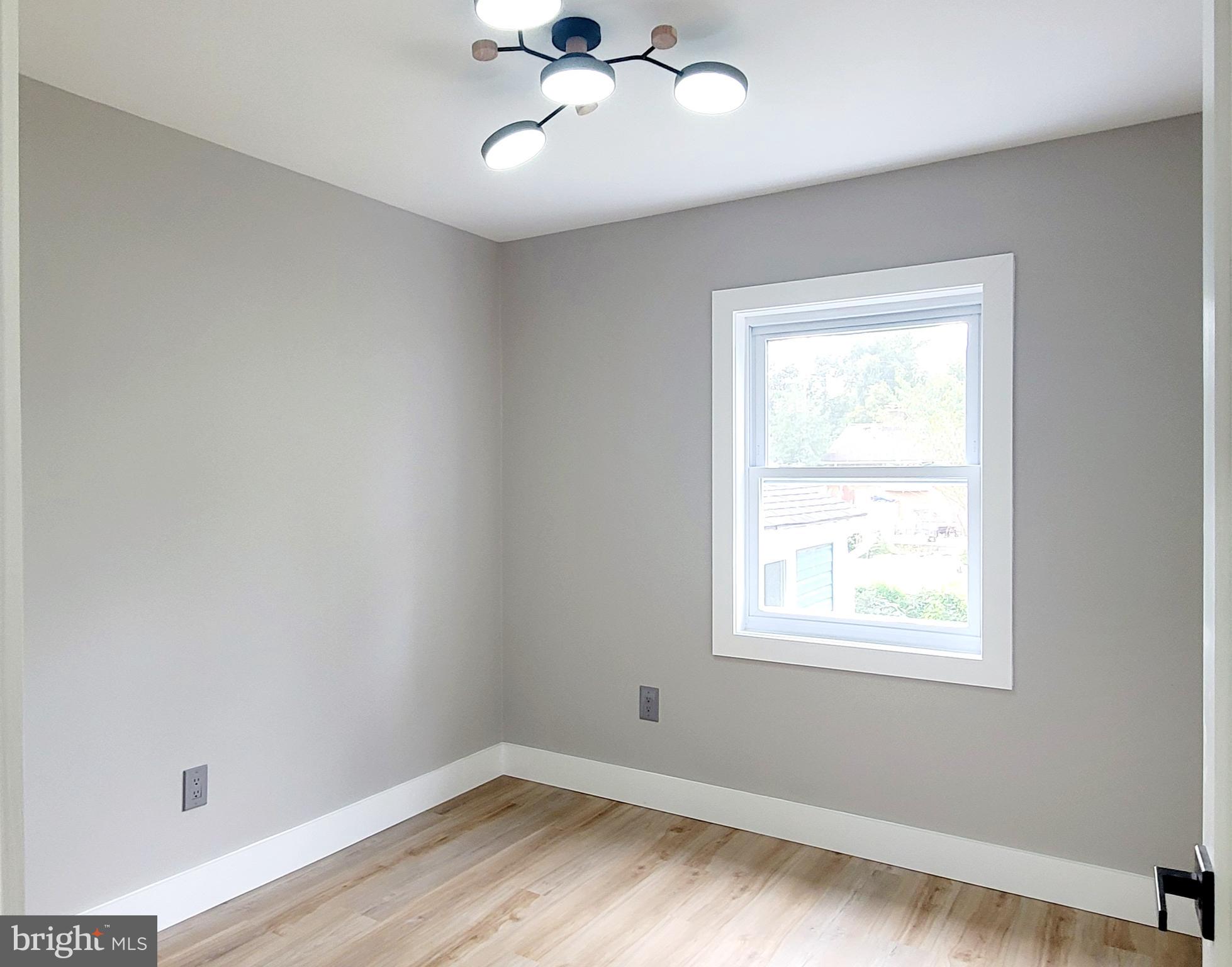 NORTH SPRINGFIELD - Residential Lease