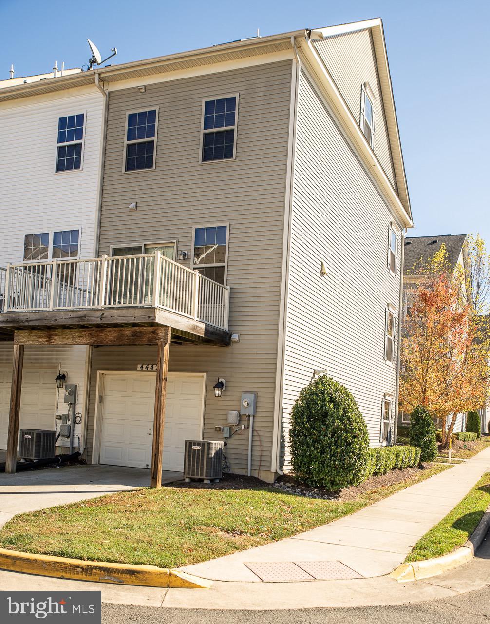 TRIANGLE HIGHLANDS CONDO - Residential Lease