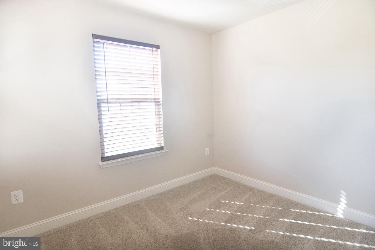 TRIANGLE HIGHLANDS CONDO - Residential Lease