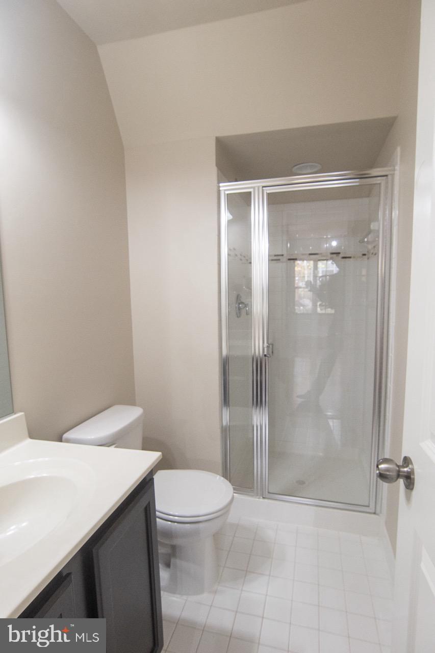 TRIANGLE HIGHLANDS CONDO - Residential Lease