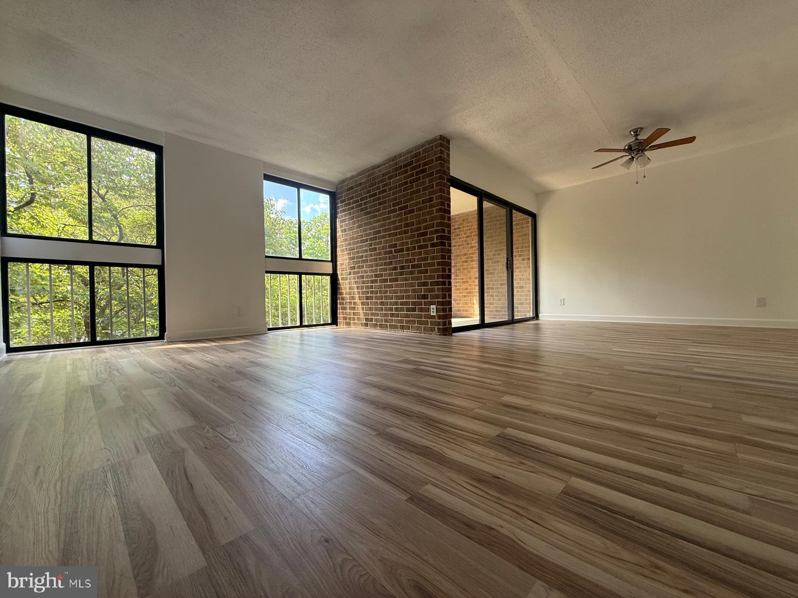 LAKEVIEW - Residential