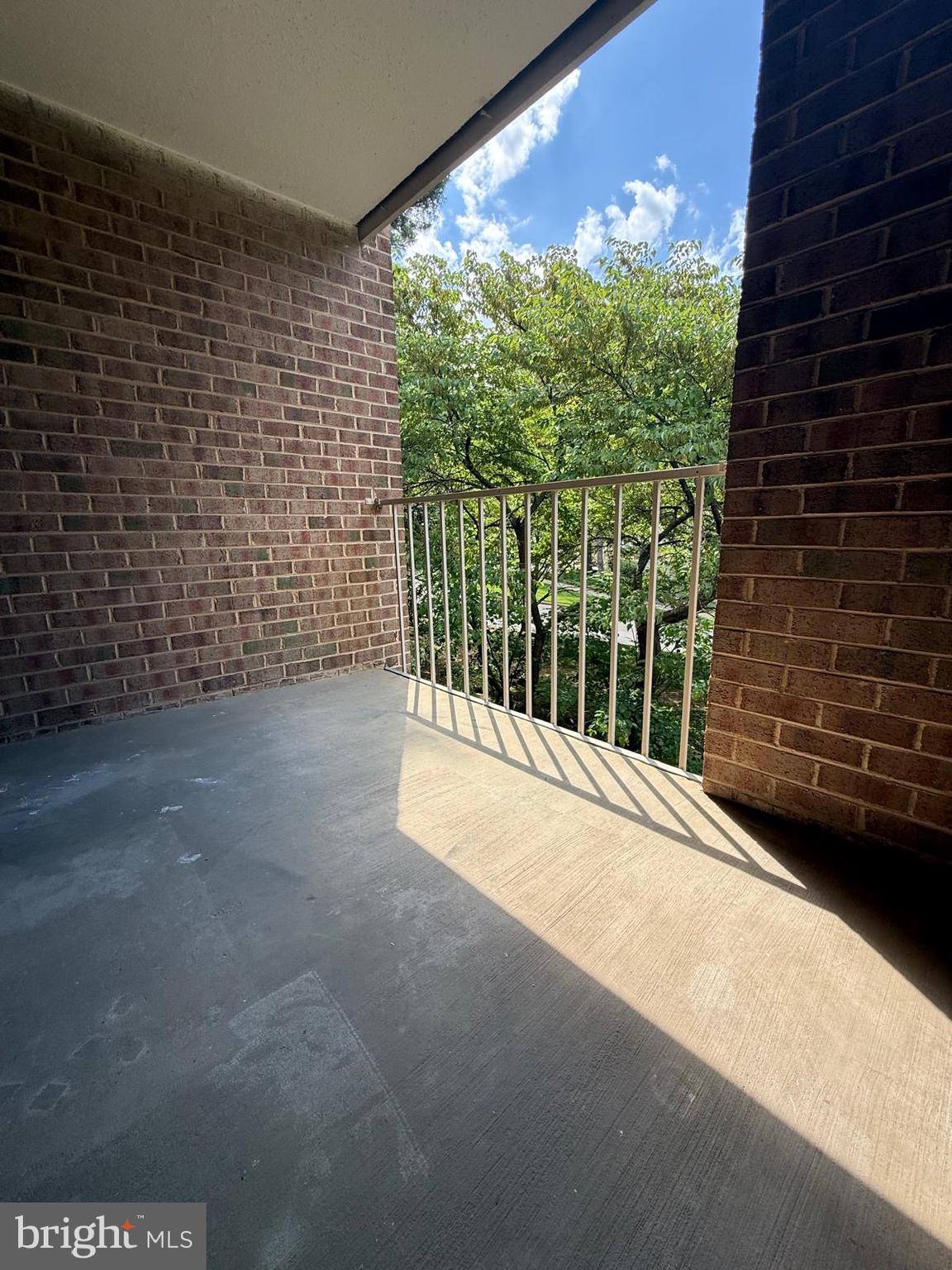LAKEVIEW - Residential