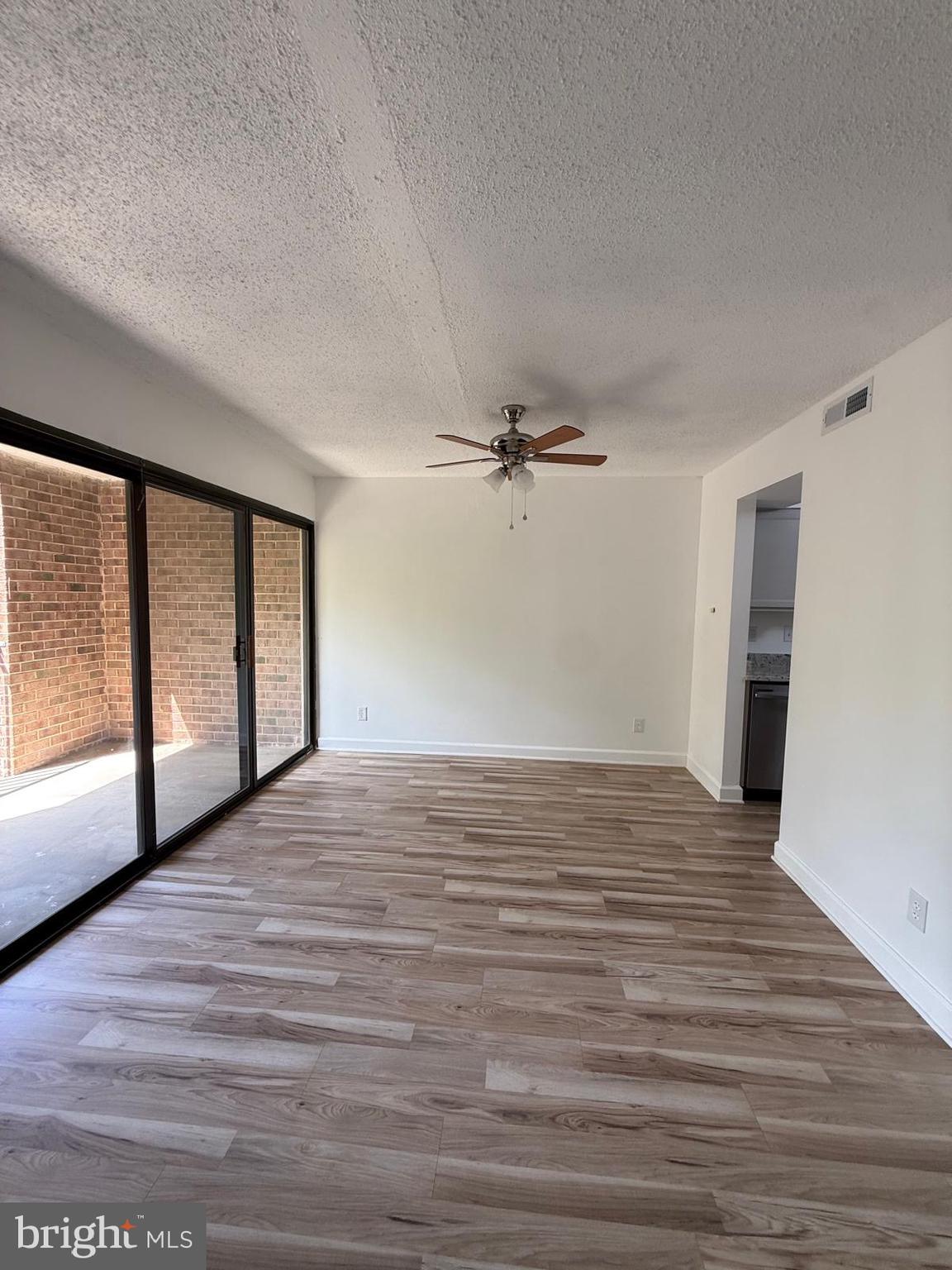 LAKEVIEW - Residential