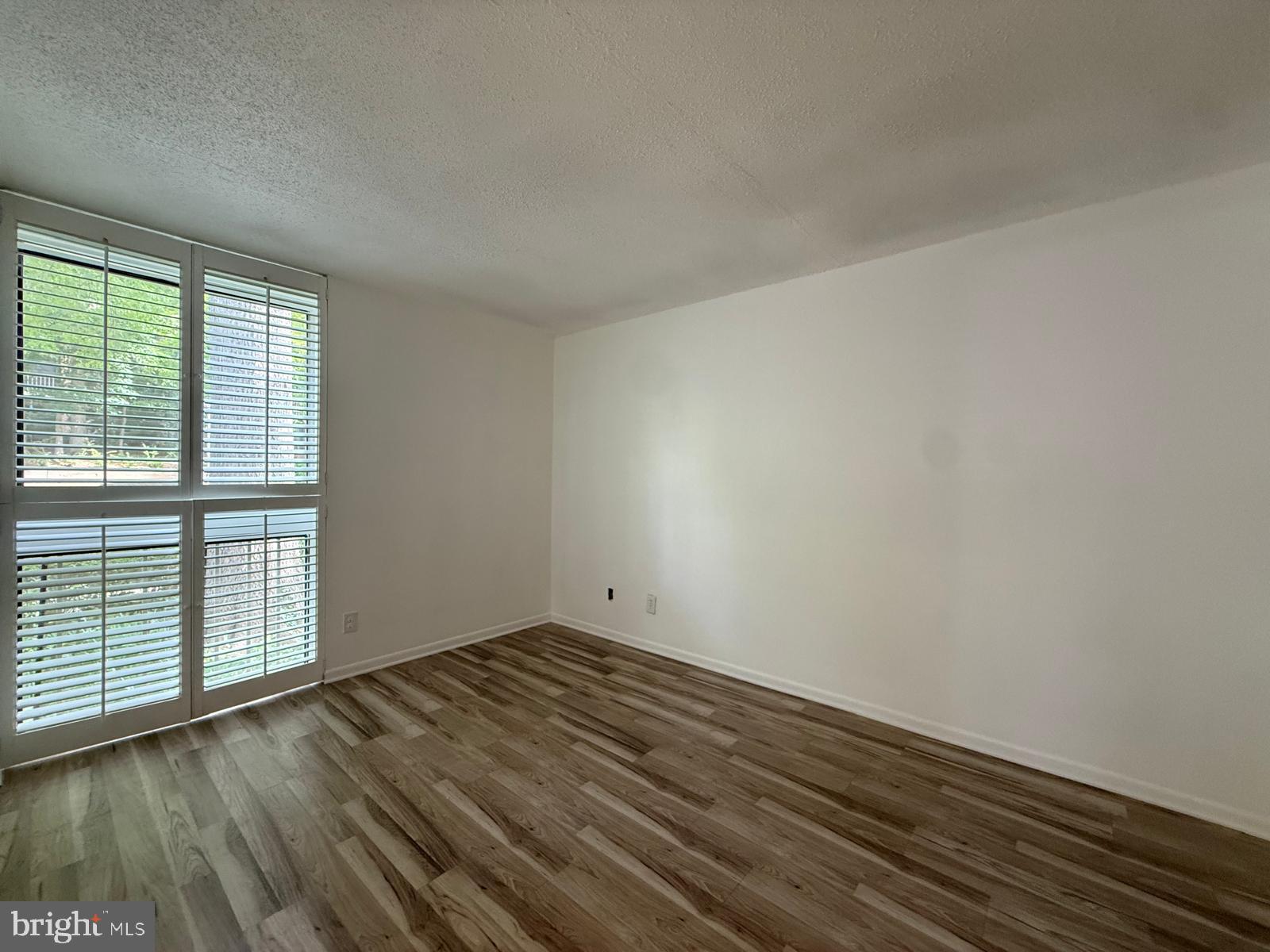 LAKEVIEW - Residential
