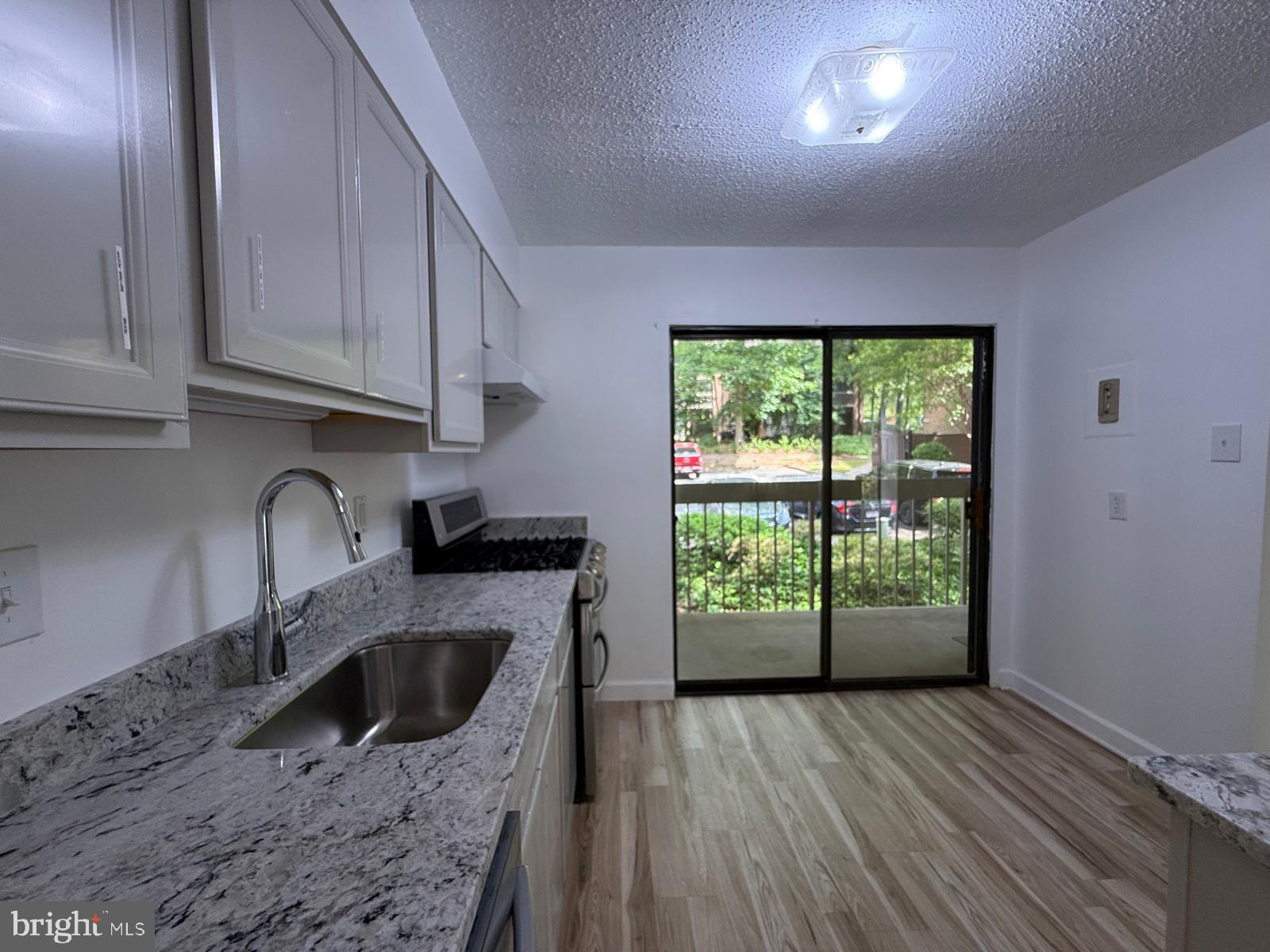 LAKEVIEW - Residential