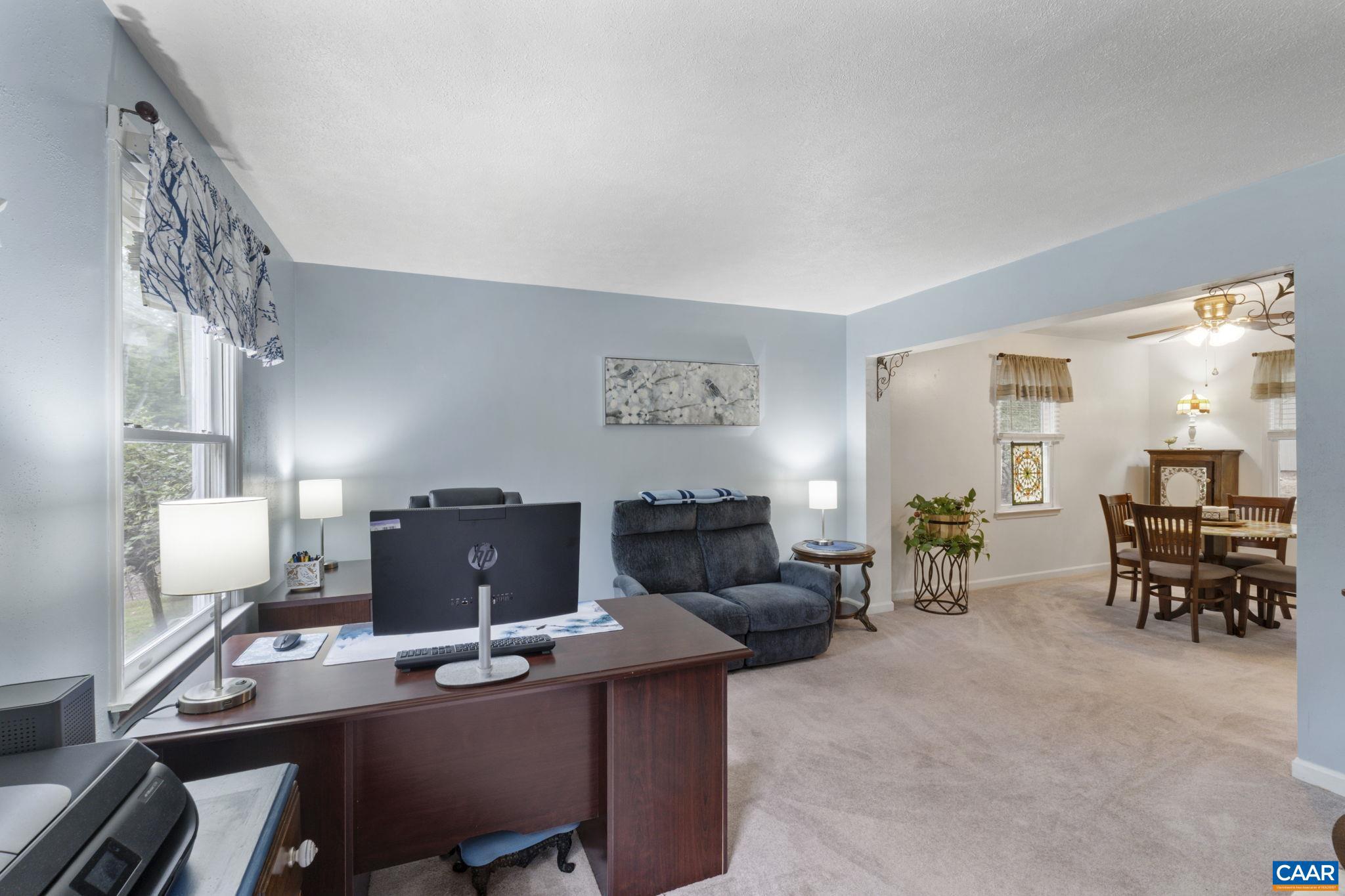 LAKE MONTICELLO - Residential