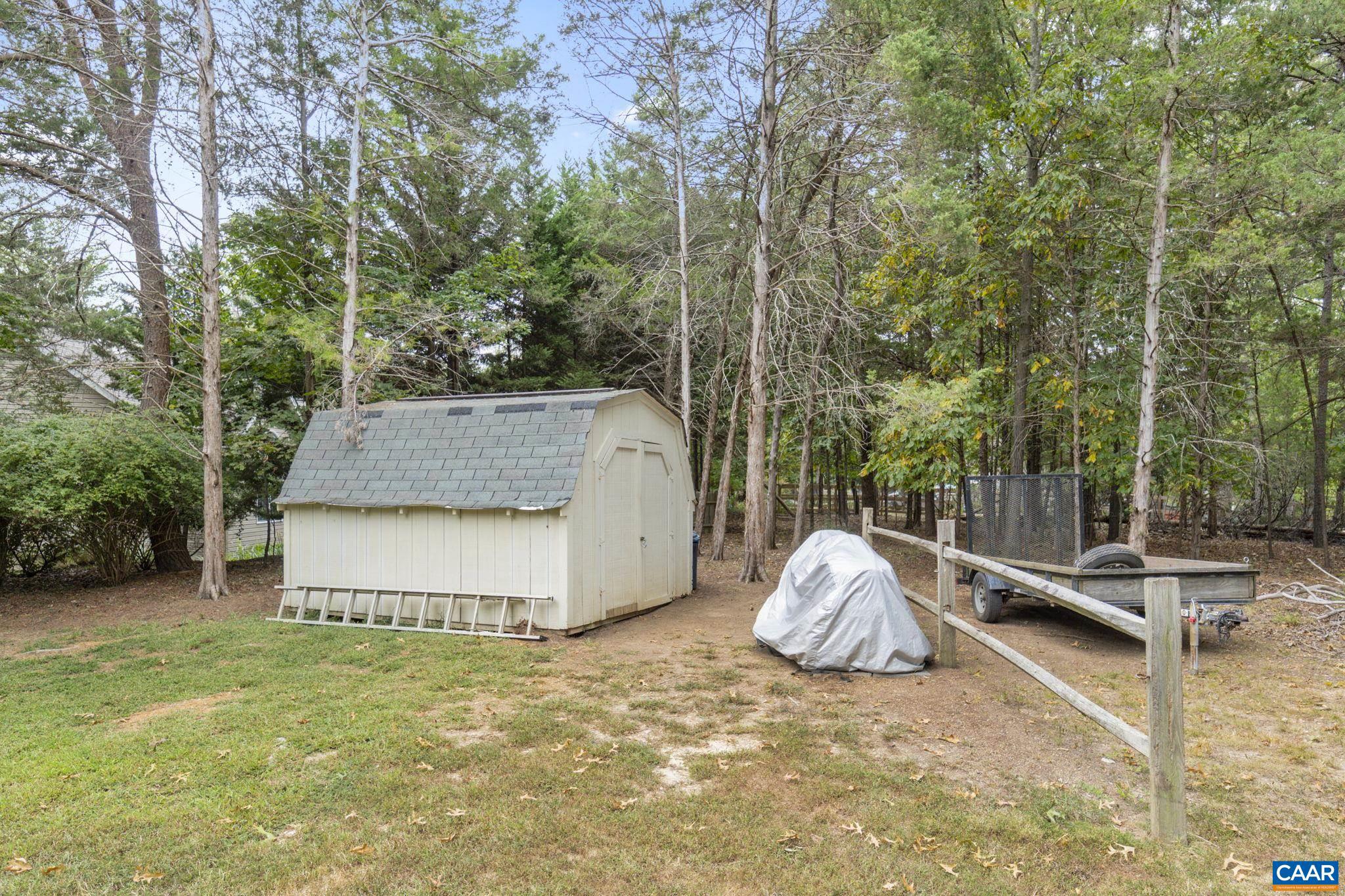 LAKE MONTICELLO - Residential